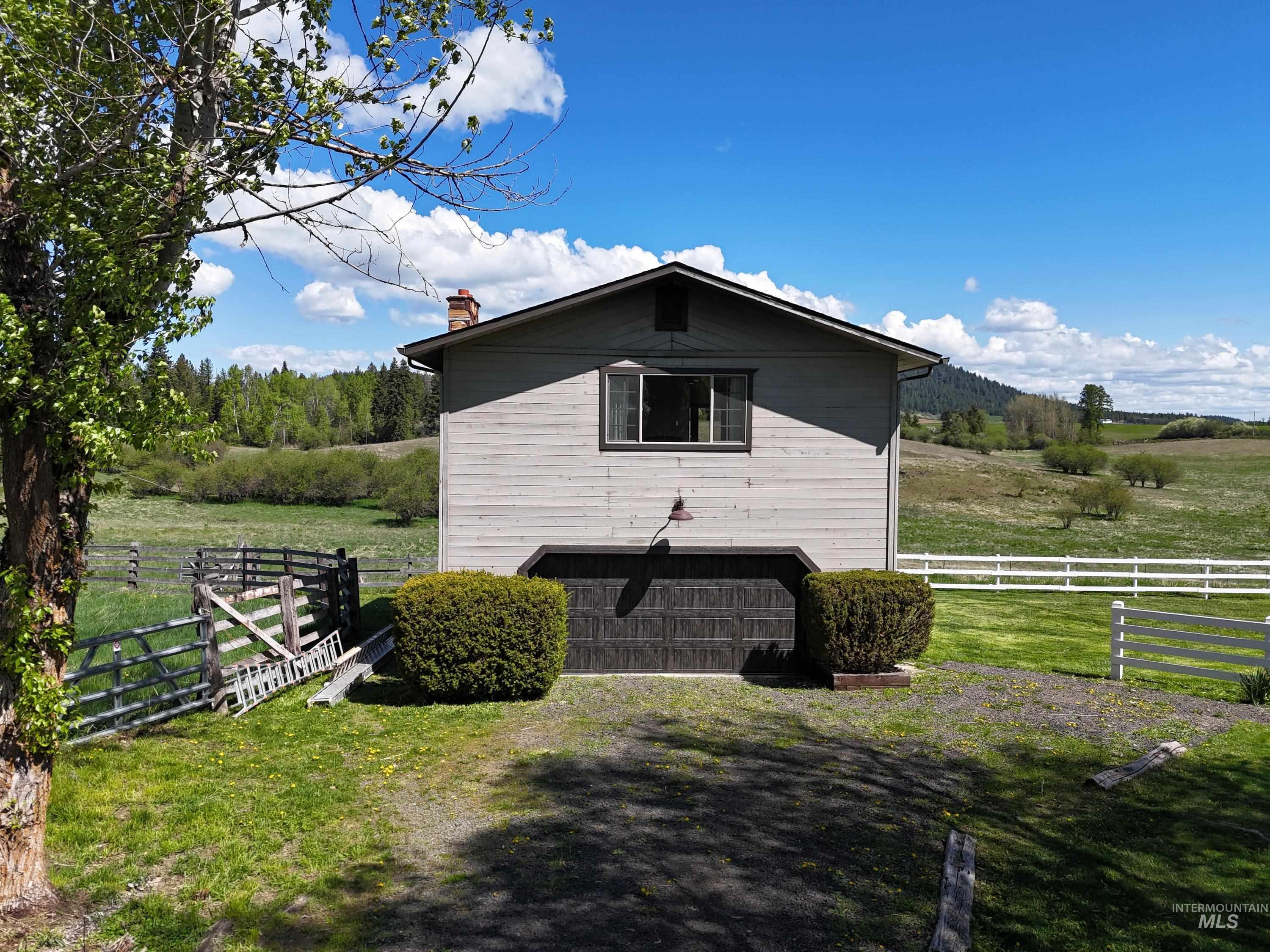 56922 S Hwy 97 Property Photo 25