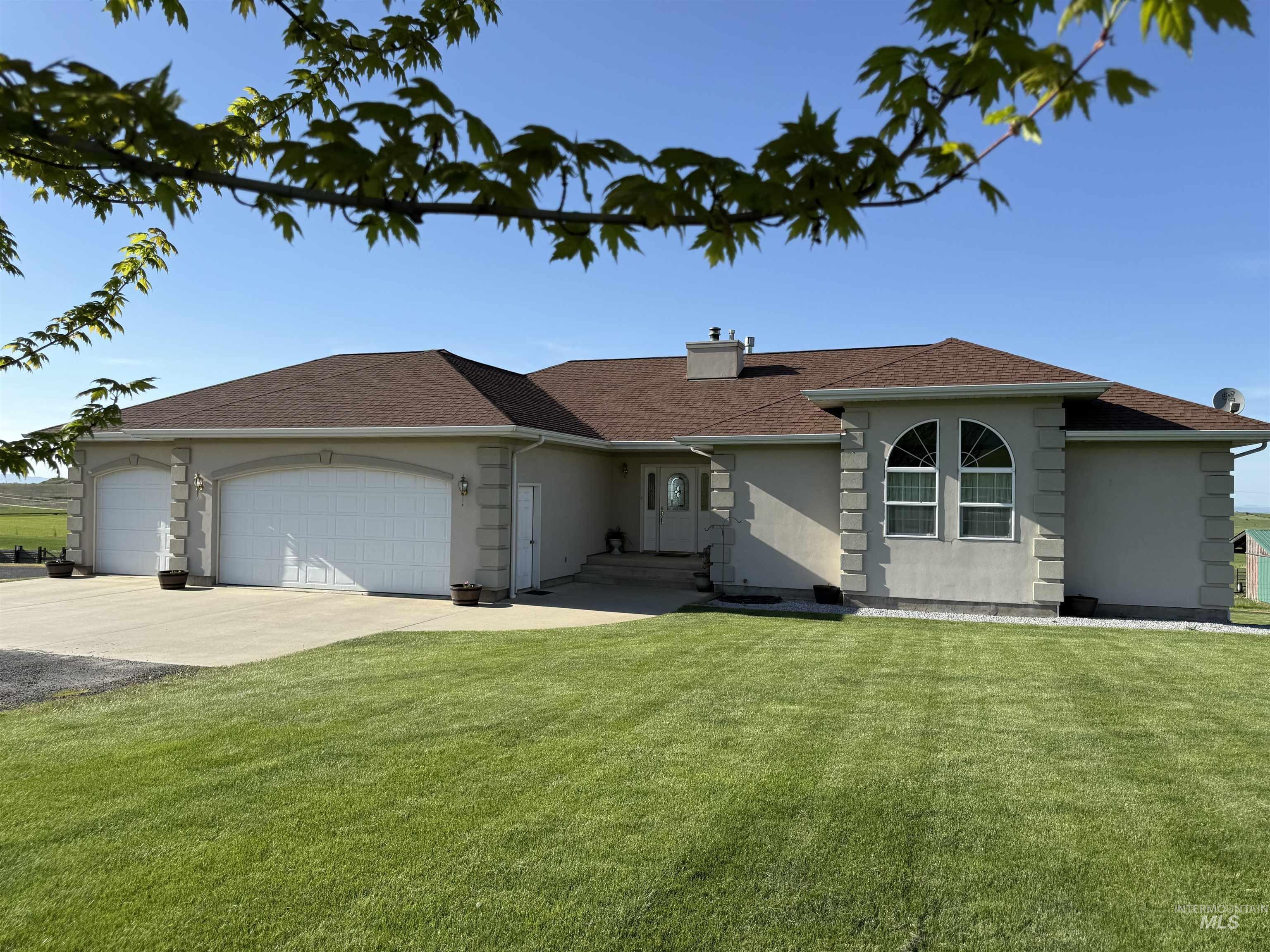 1123 Highway 13 Property Photo