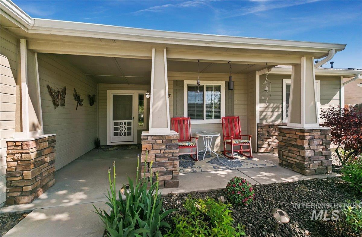 1207 Empire Court Property Photo 4