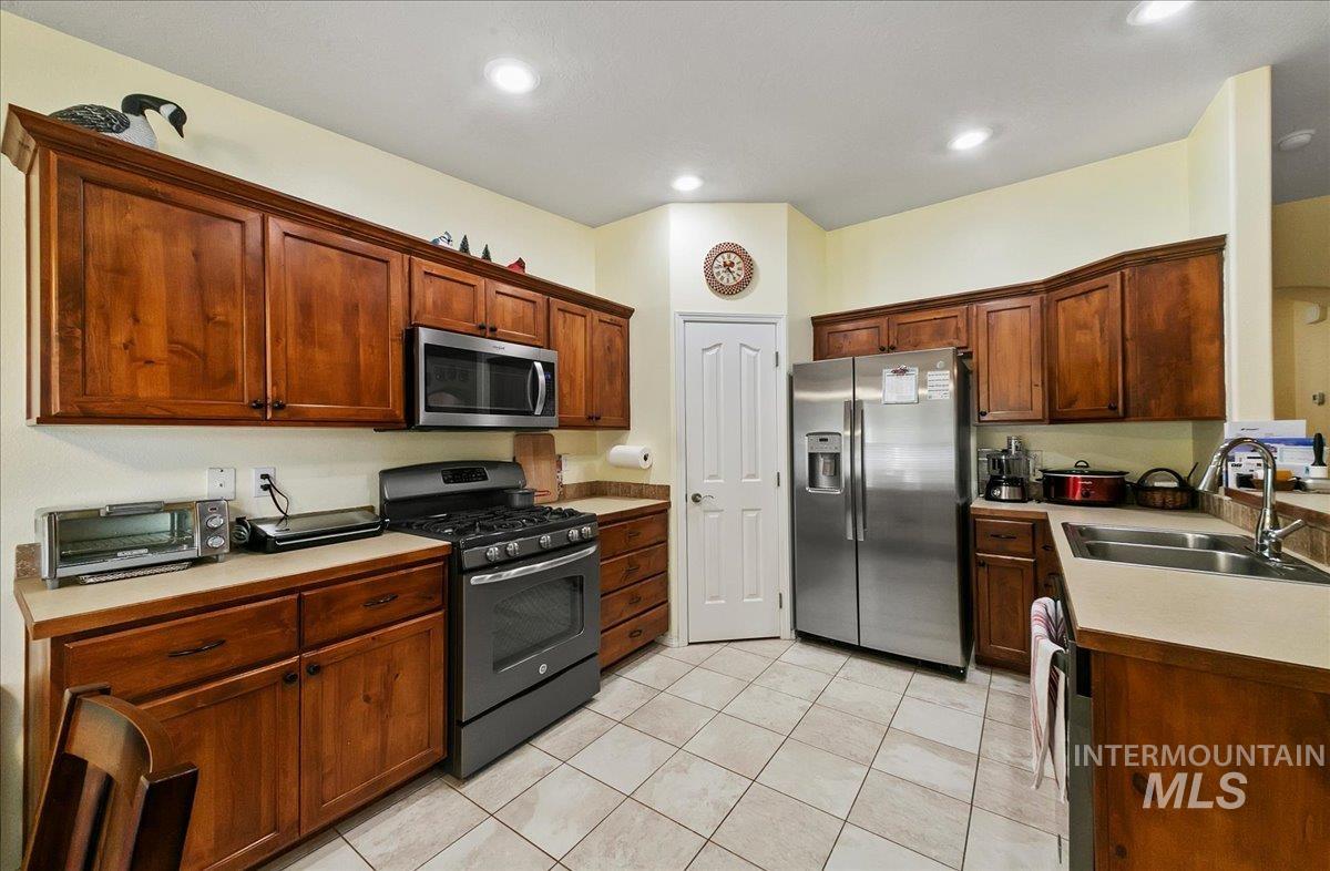 1207 Empire Court Property Photo 9
