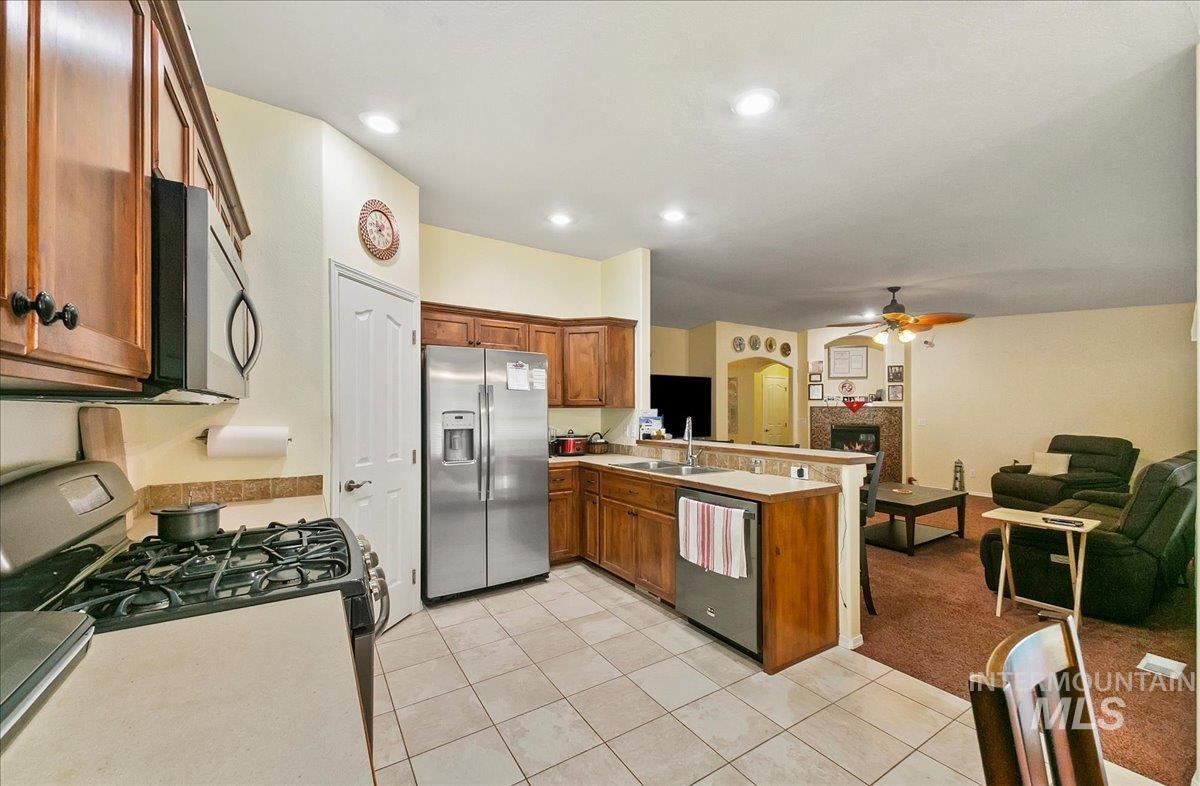 1207 Empire Court Property Photo 10