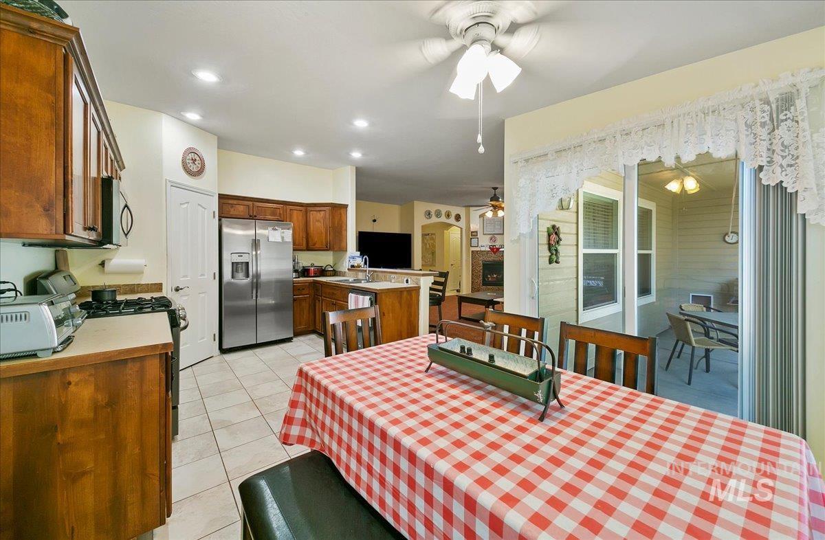 1207 Empire Court Property Photo 12