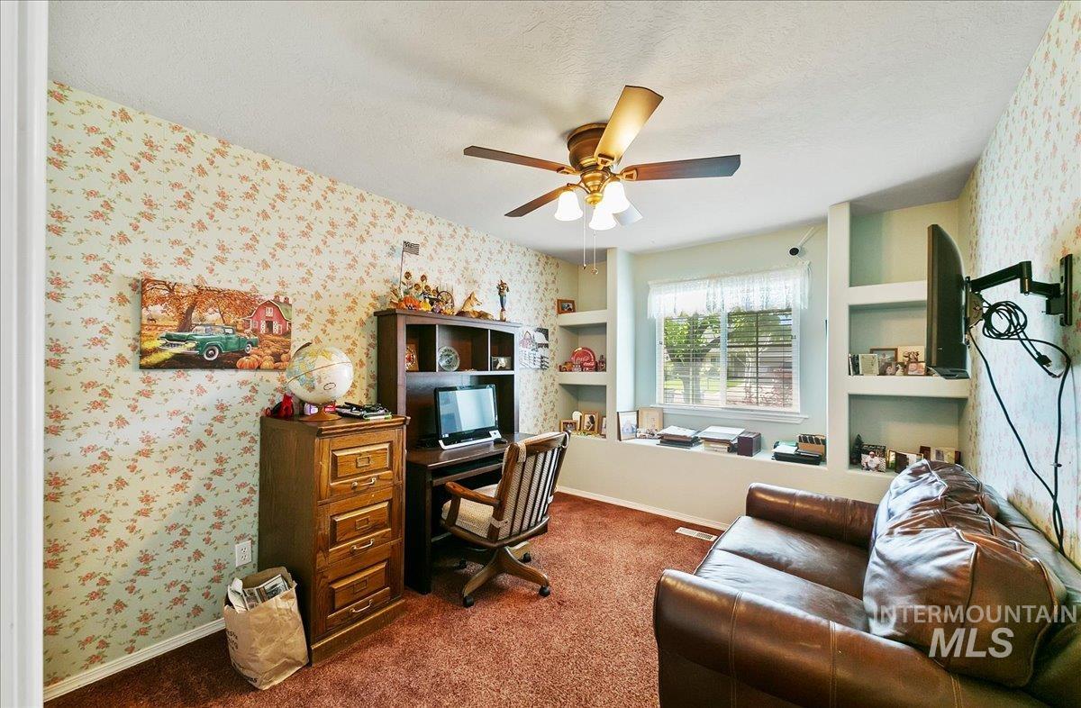 1207 Empire Court Property Photo 16