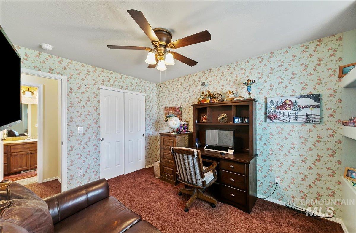 1207 Empire Court Property Photo 17
