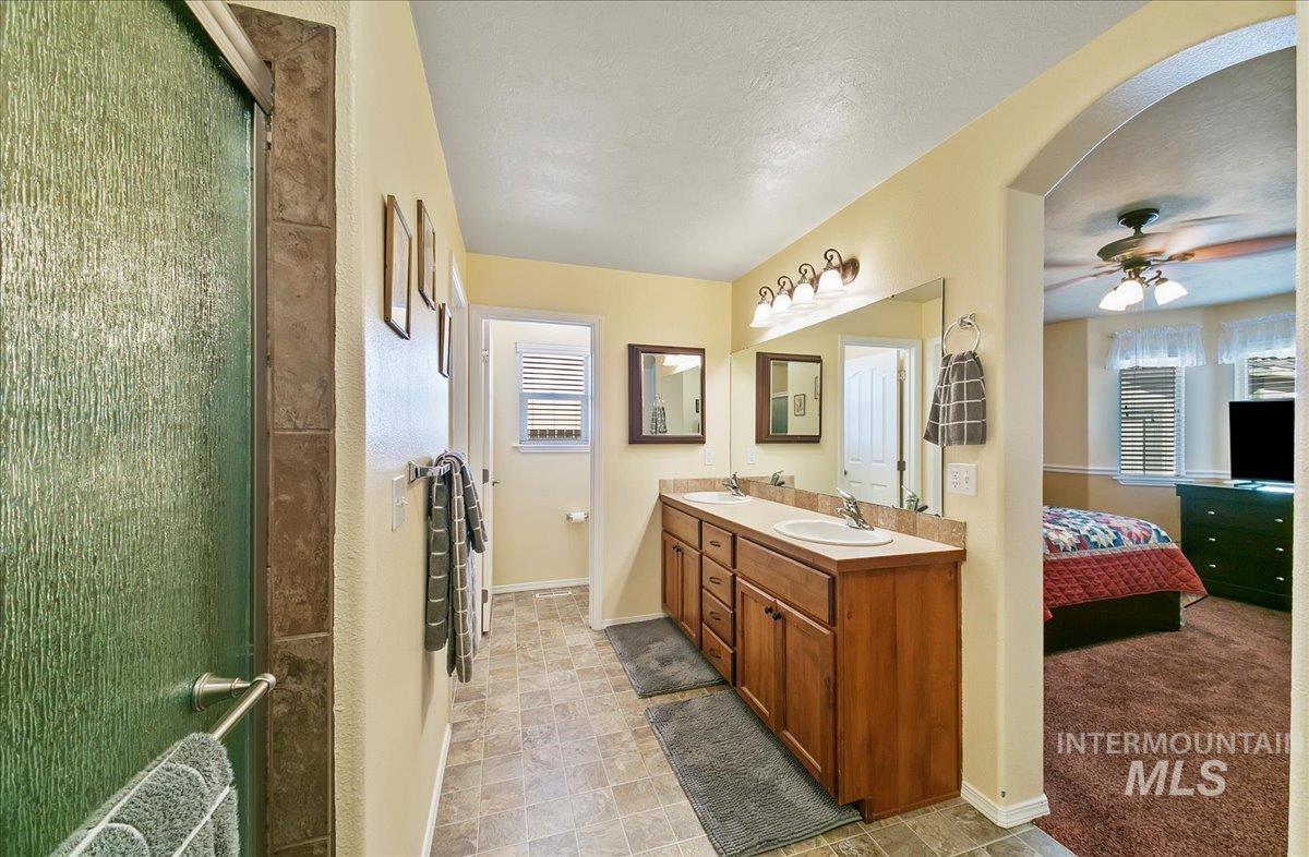 1207 Empire Court Property Photo 23