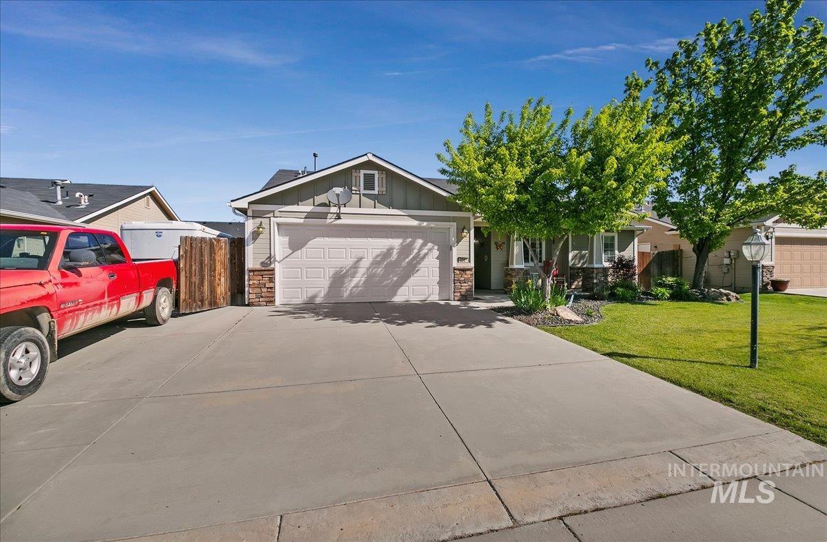 1207 Empire Court Property Photo 36
