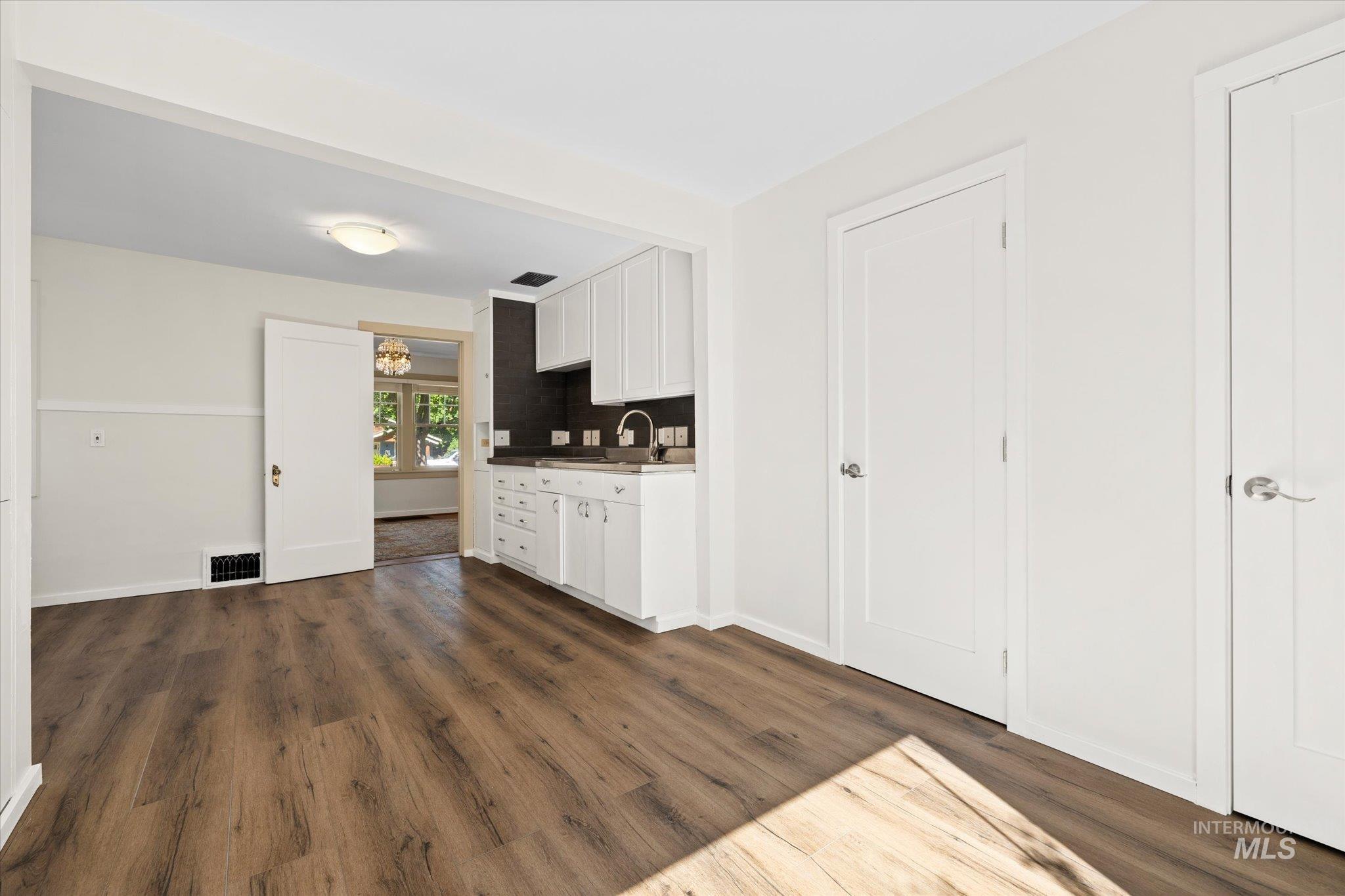 1806 N 28th Street Property Photo 11