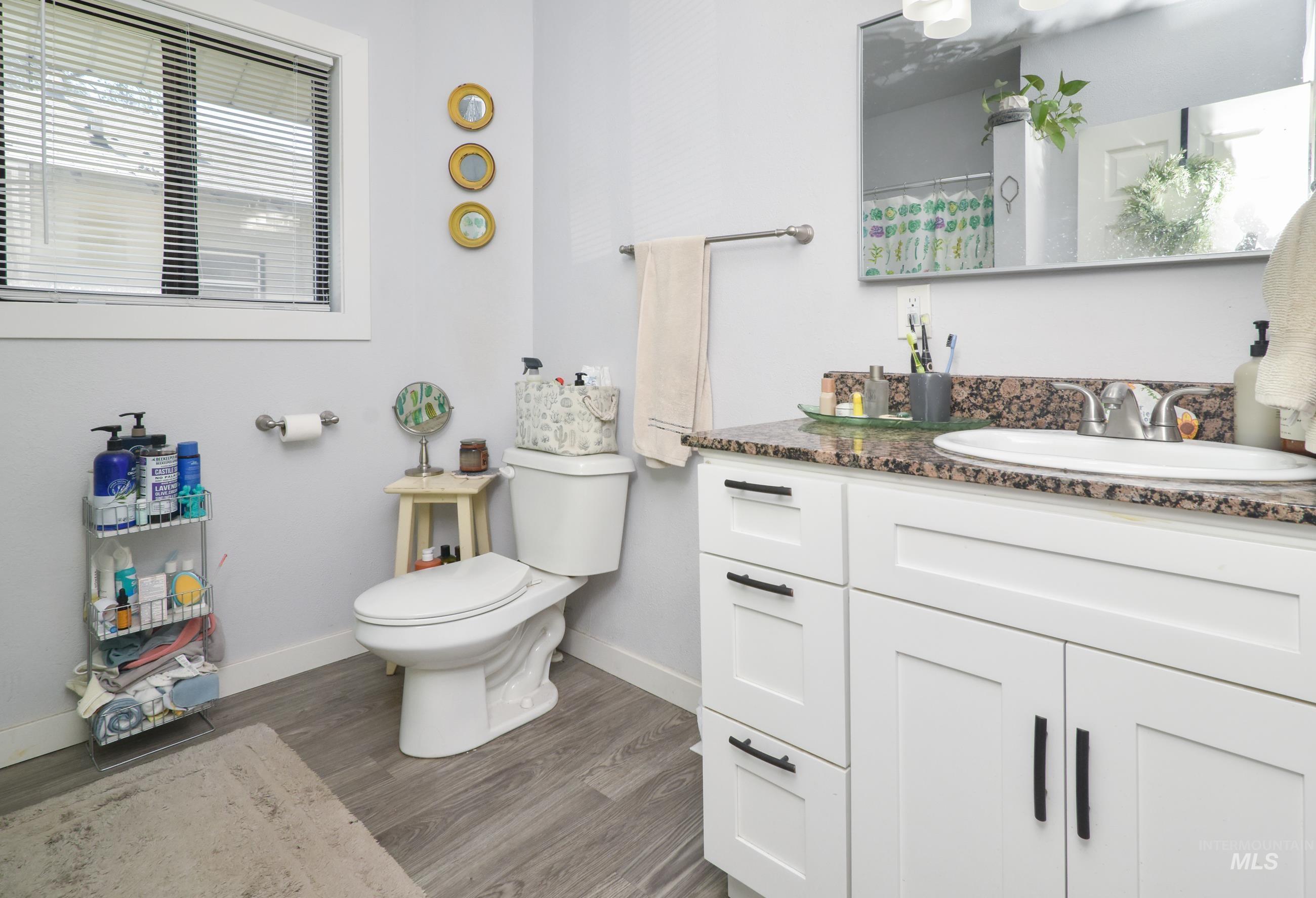 1713 Blaine St Property Photo 20