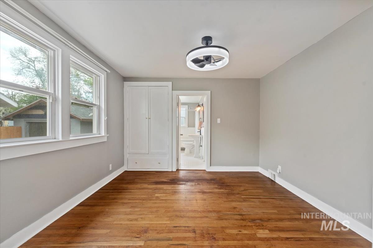 68 W Garfield Ave. Property Photo 22