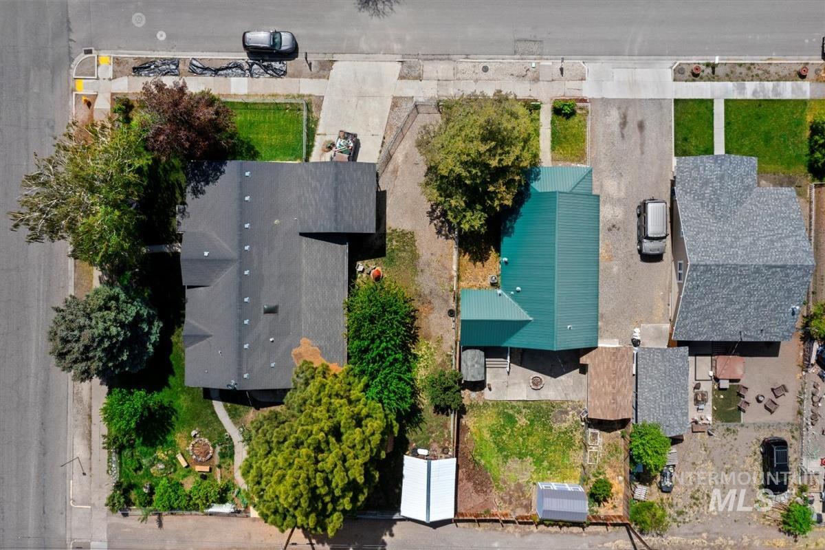 68 W Garfield Ave. Property Photo 36