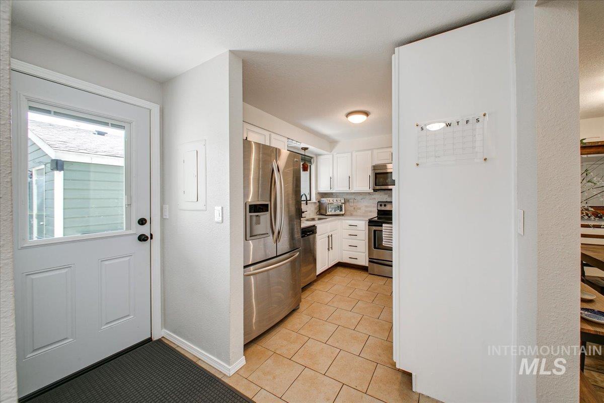 3017 S Windstream Ln Property Photo 10
