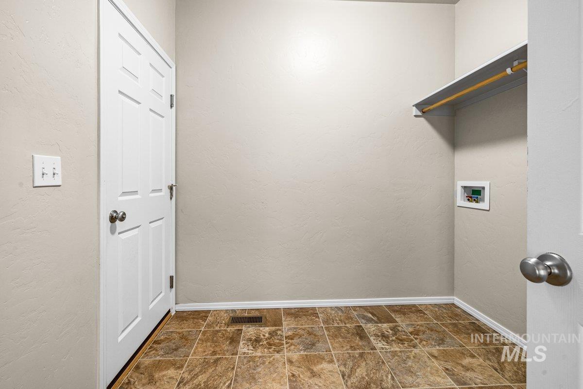 11452 W Meliadine River Property Photo 27