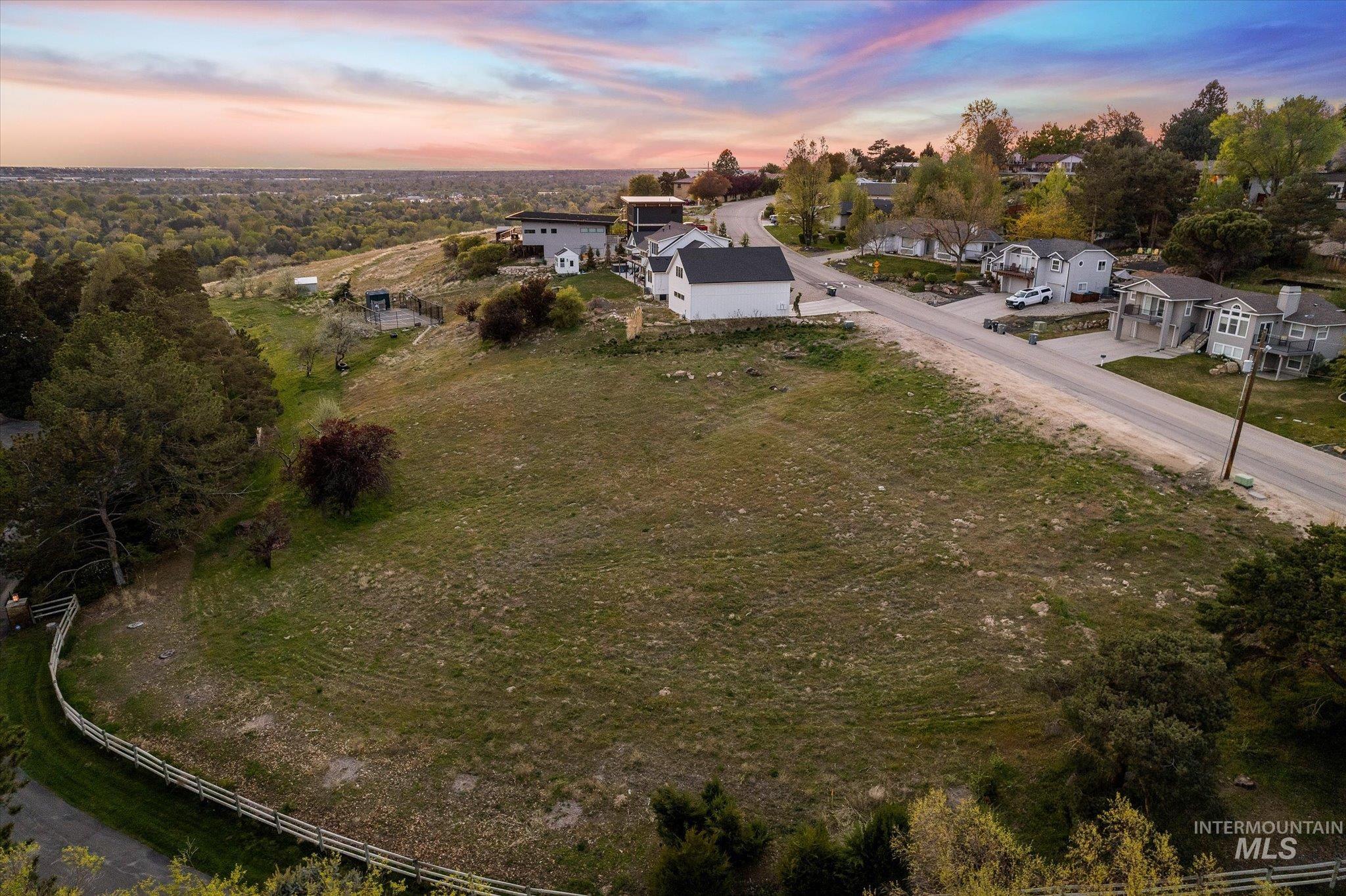 3121 E Starview Dr. Property Photo 8