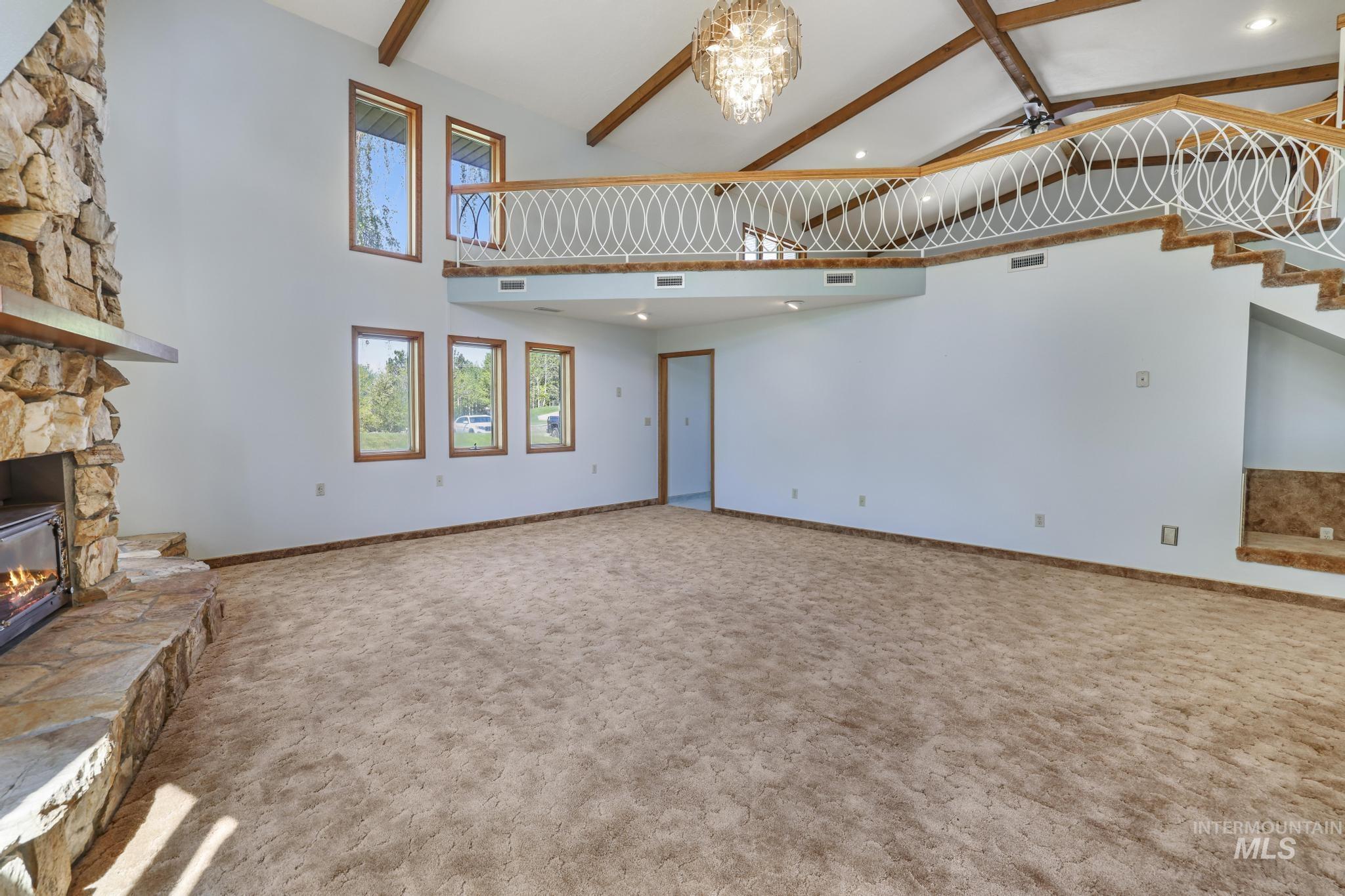 569 Spring Creek Rd Property Photo 14