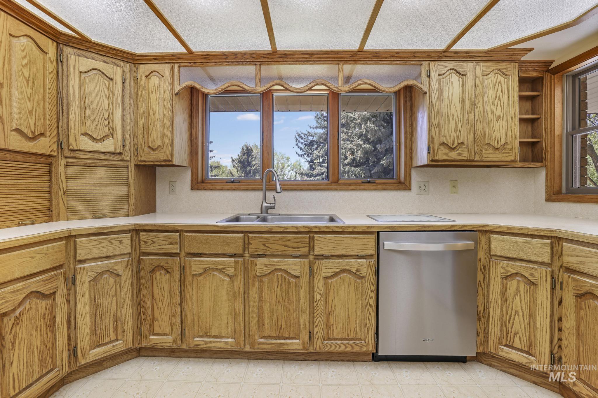 569 Spring Creek Rd Property Photo 21