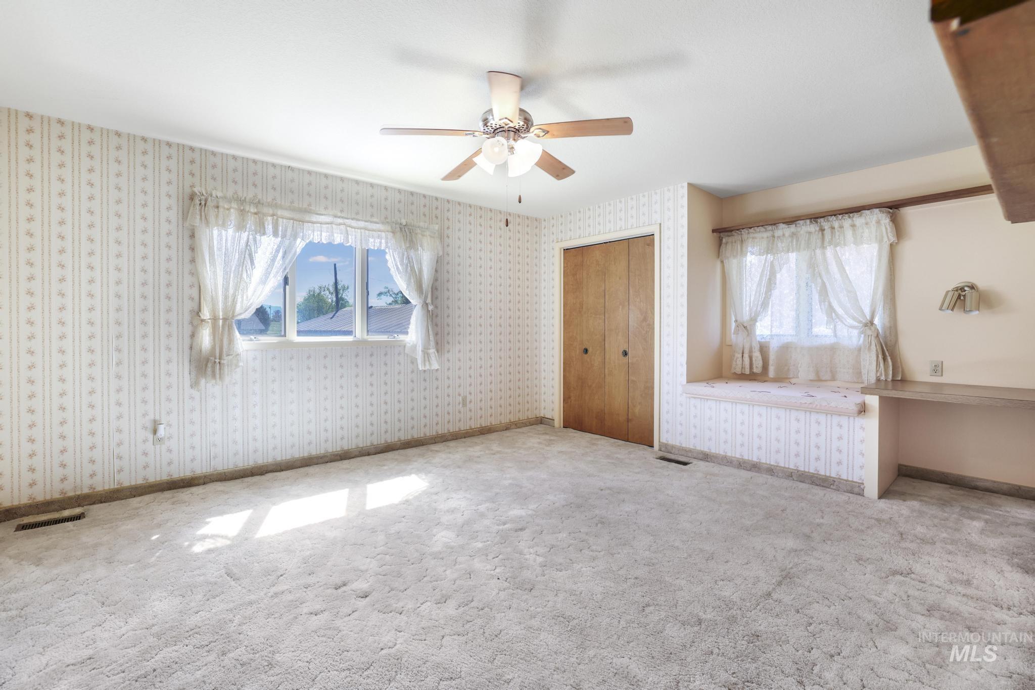 569 Spring Creek Rd Property Photo 35