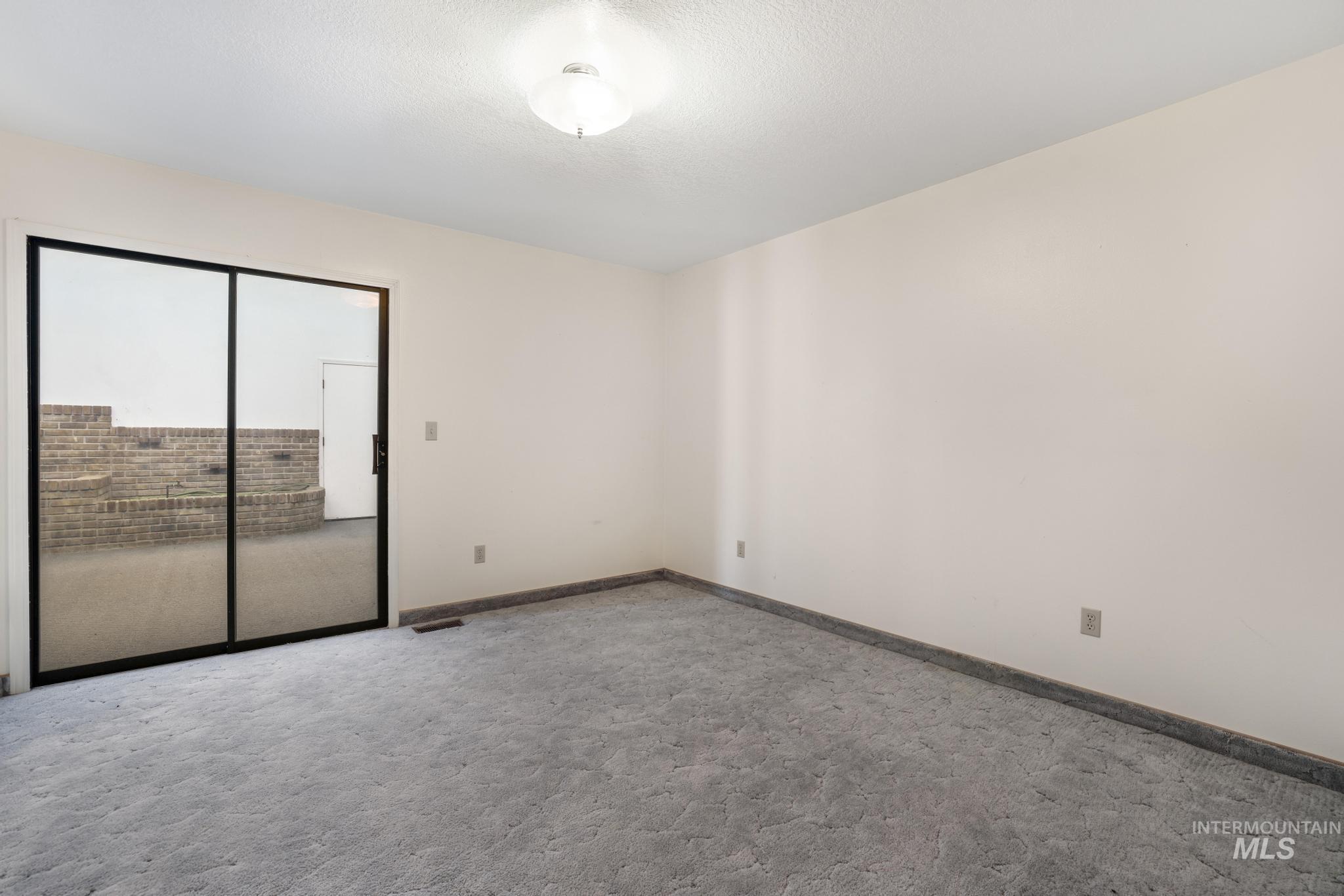 569 Spring Creek Rd Property Photo 40