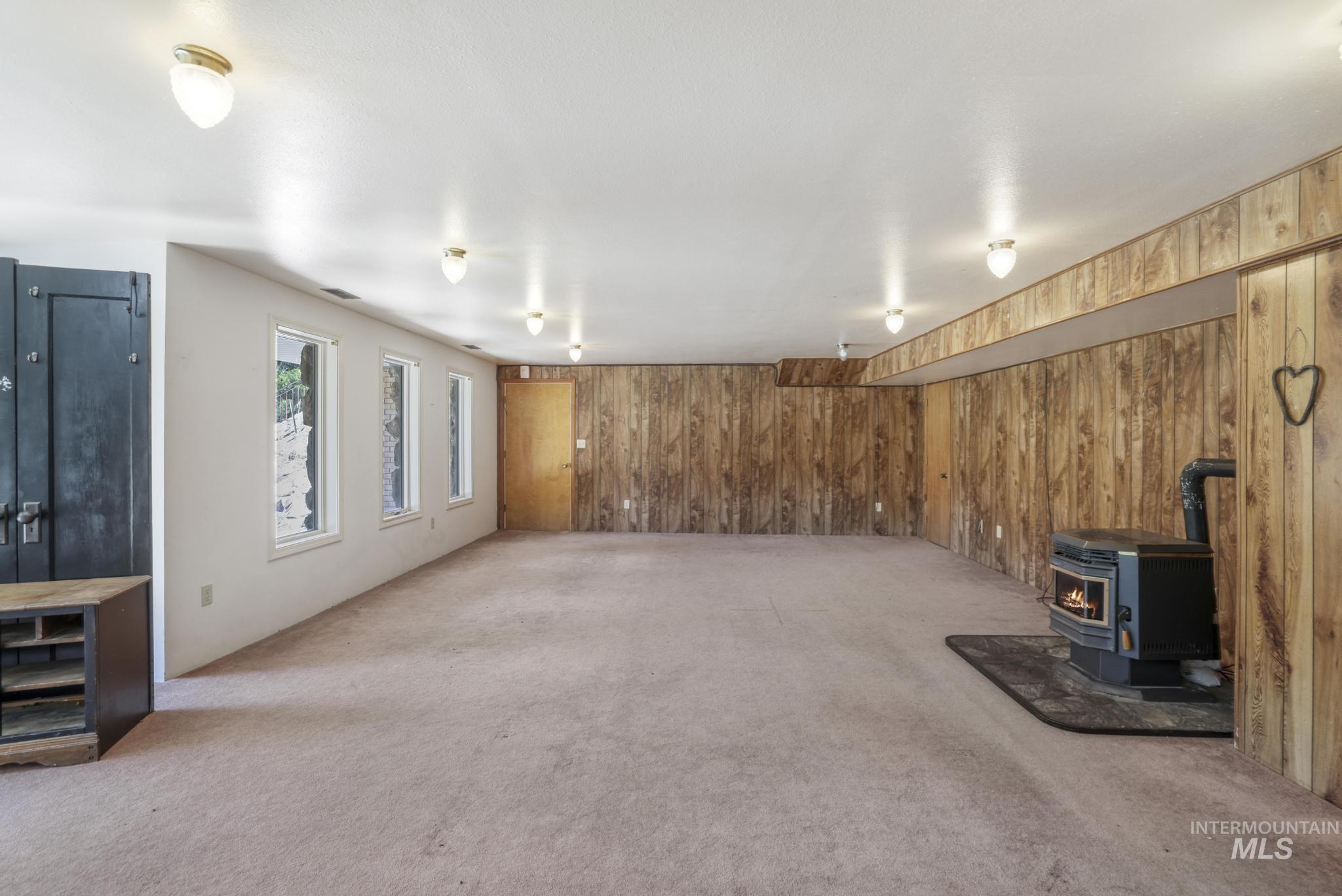 569 Spring Creek Rd Property Photo 43