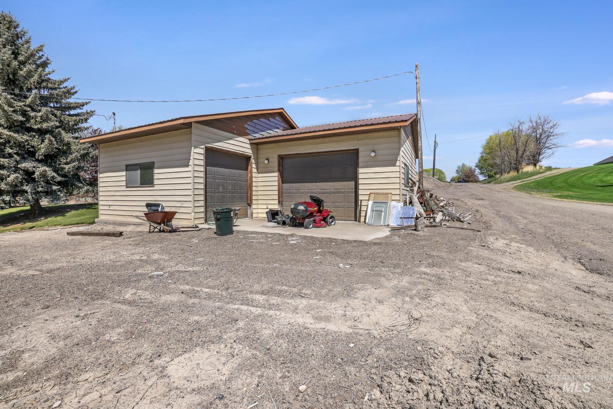 569 Spring Creek Rd Property Photo 45