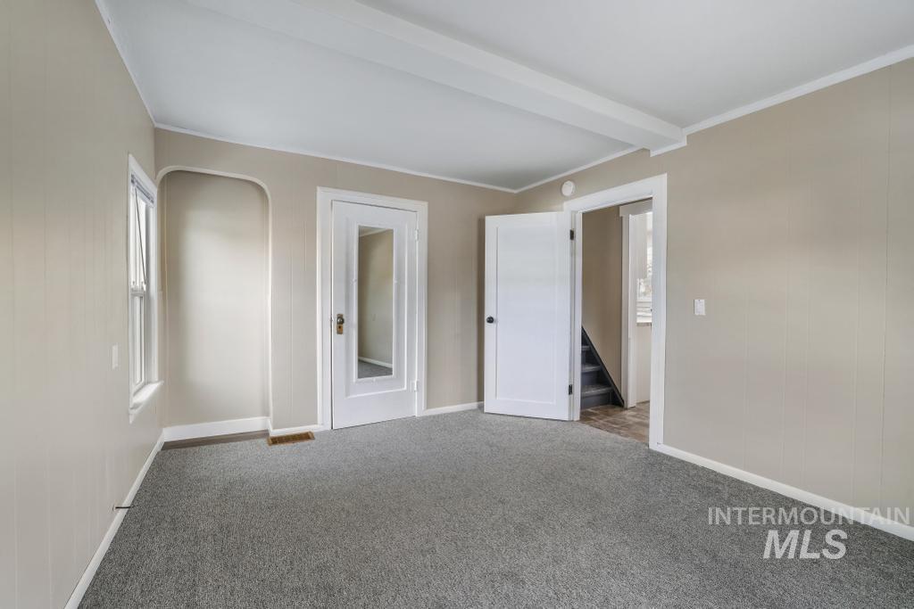 655 Quincy St Property Photo 19