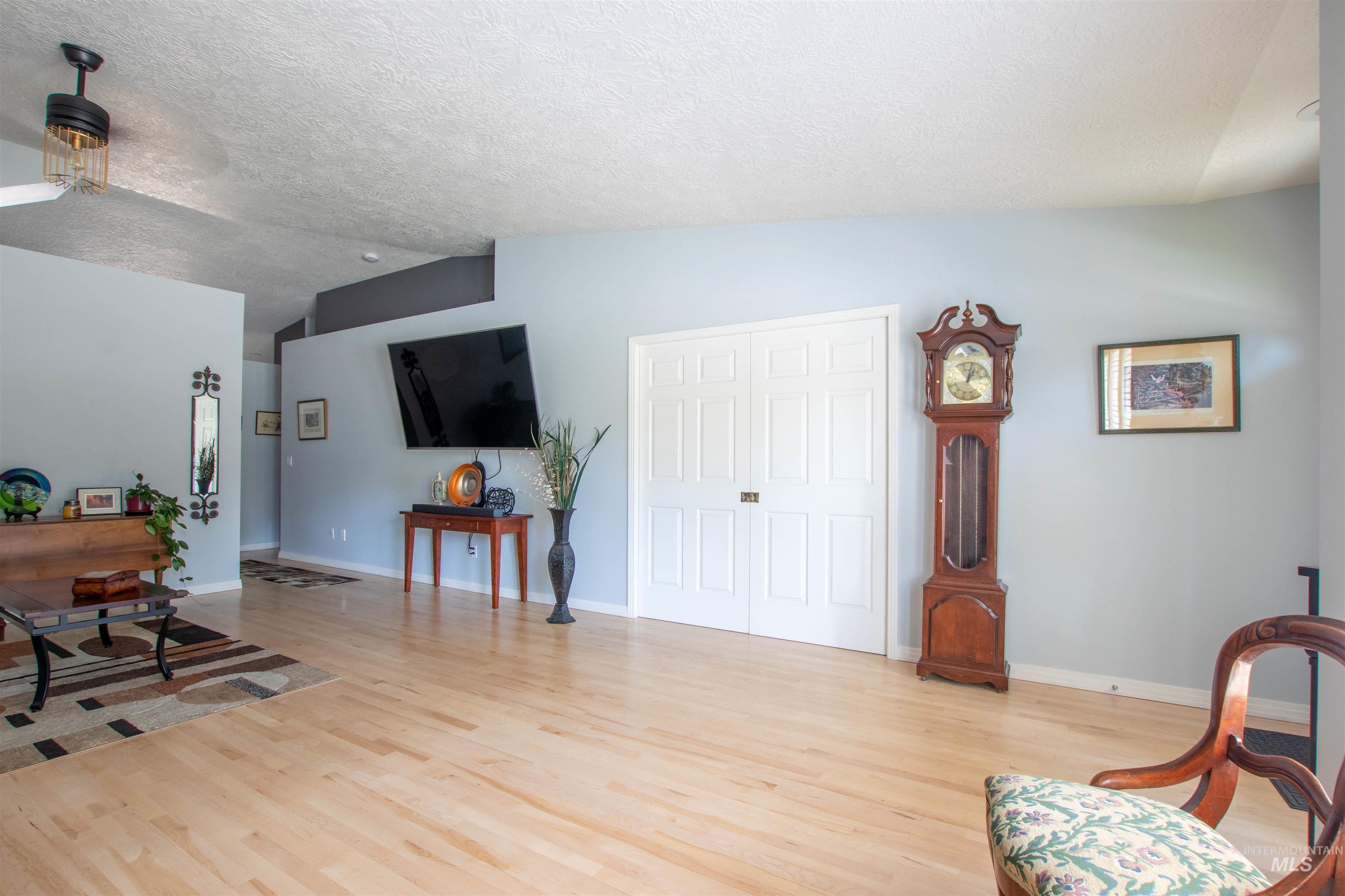 4023 N Bayou Ln Property Photo 5
