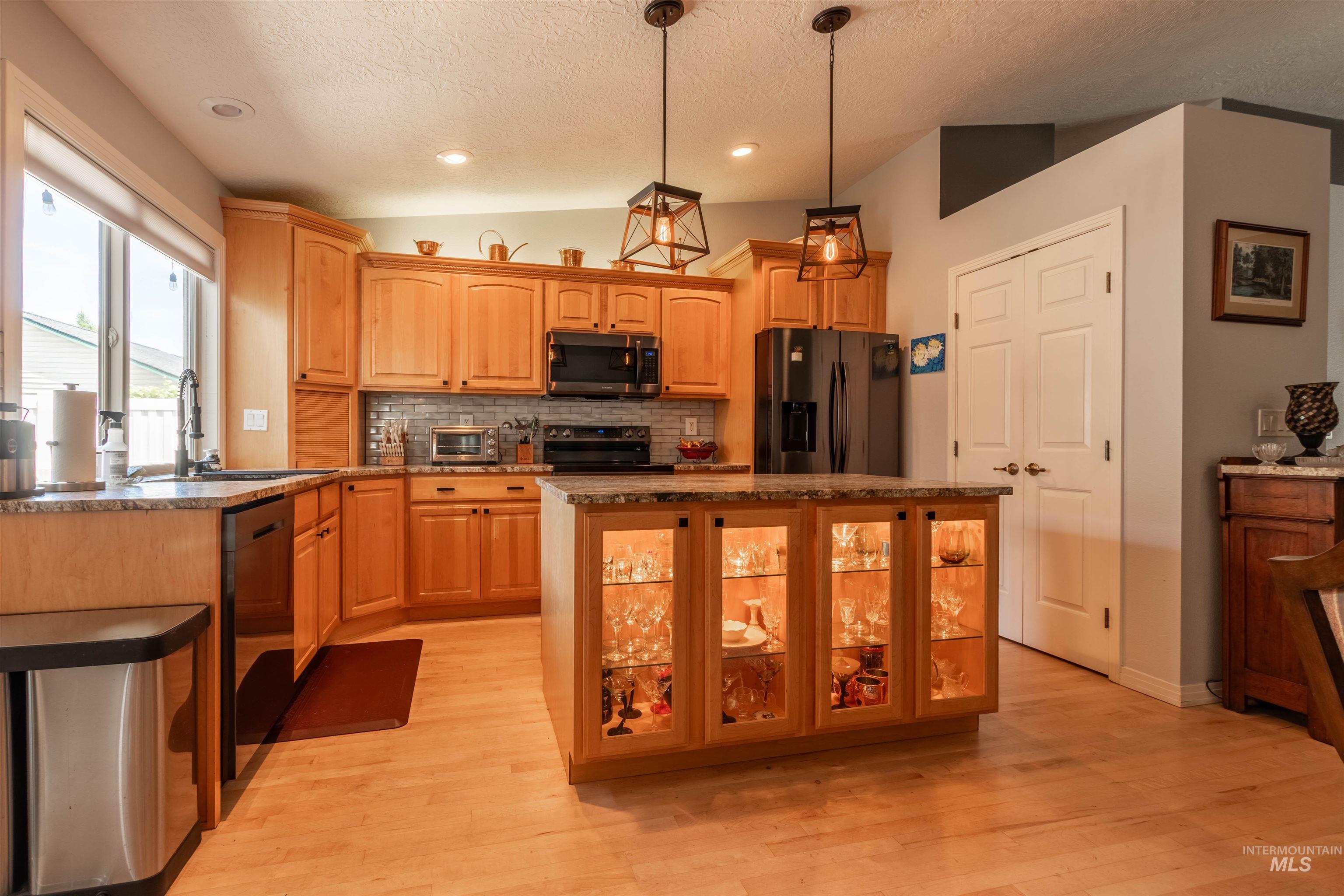 4023 N Bayou Ln Property Photo 15