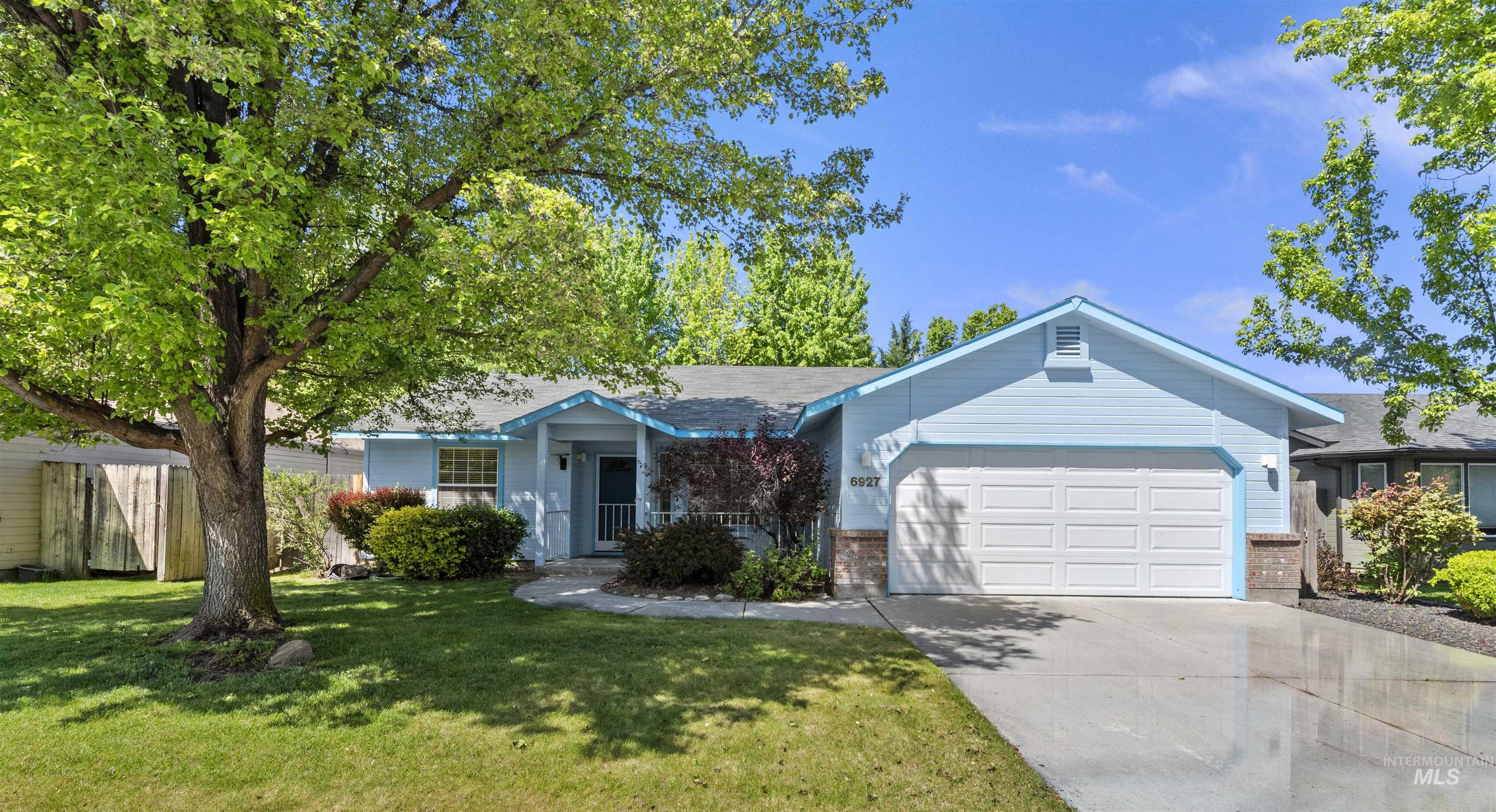 6927 N Misty Cove Ave Property Photo 1