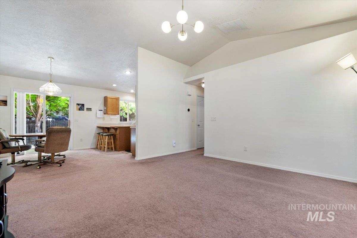 6927 N Misty Cove Ave Property Photo 6
