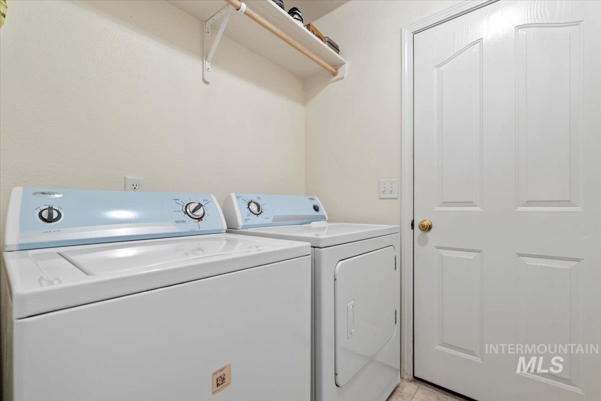 6927 N Misty Cove Ave Property Photo 18