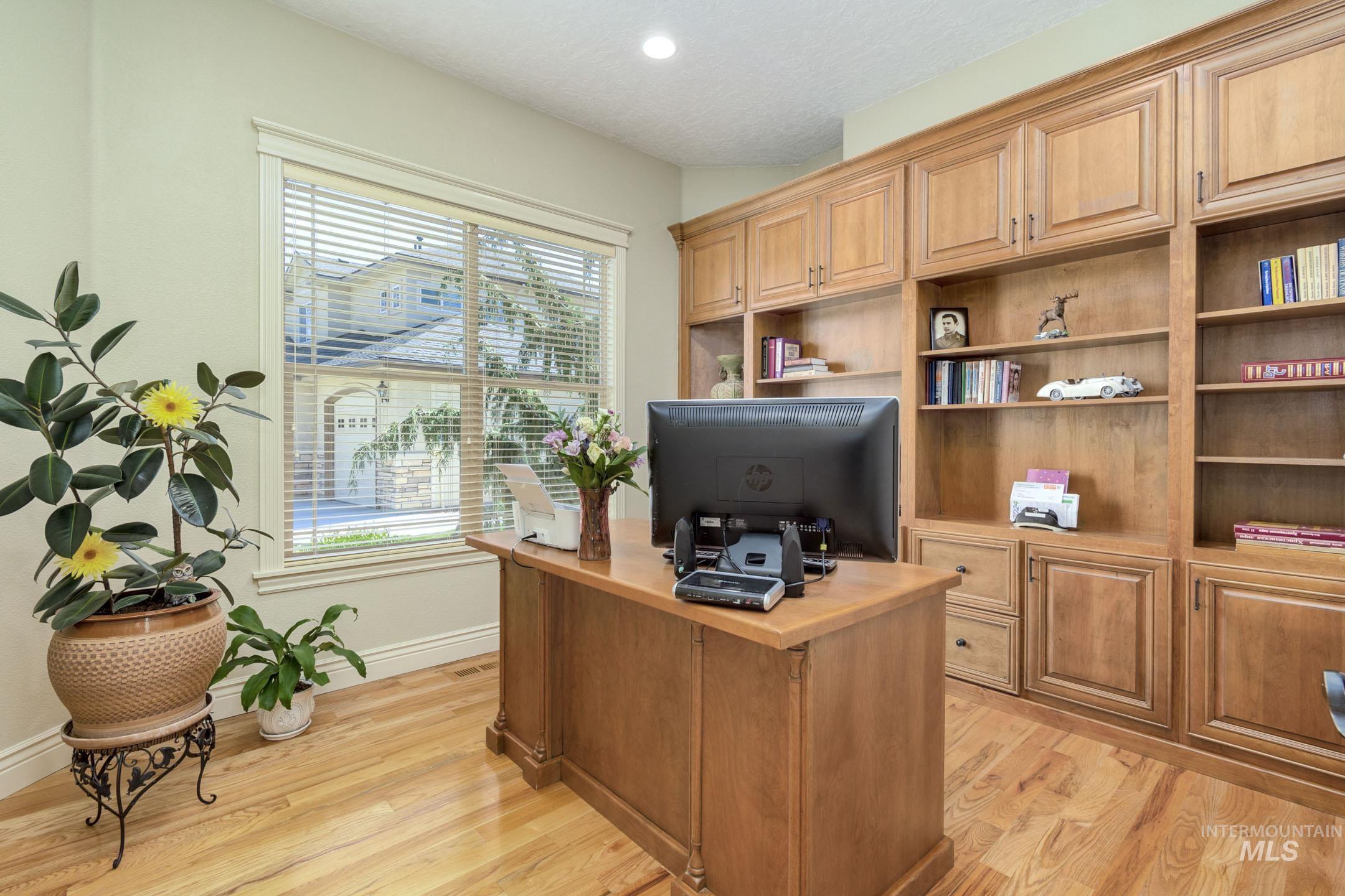 5139 N Brookfield Pl Property Photo 14