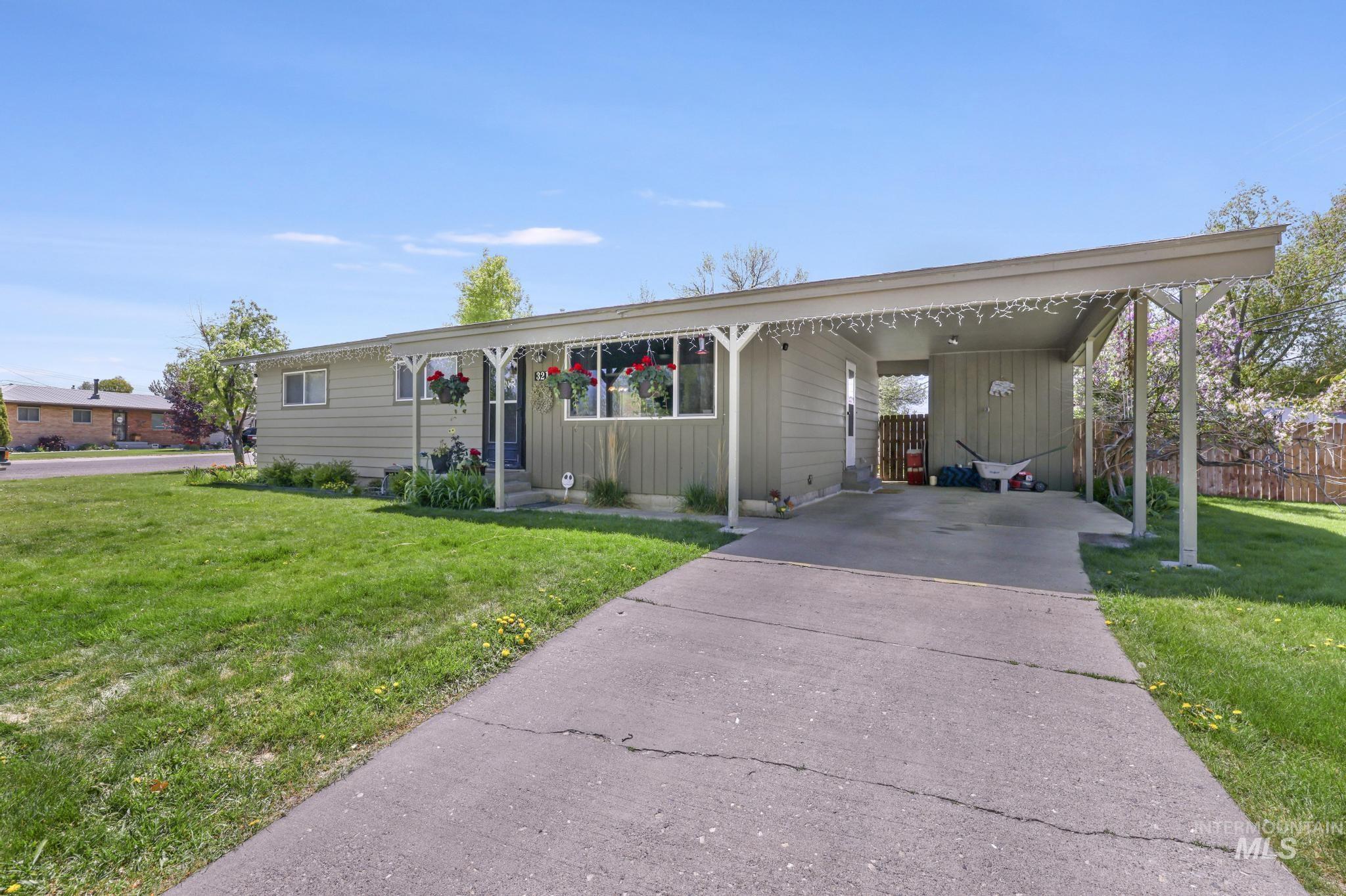 321 Dennis Drive Property Photo 1