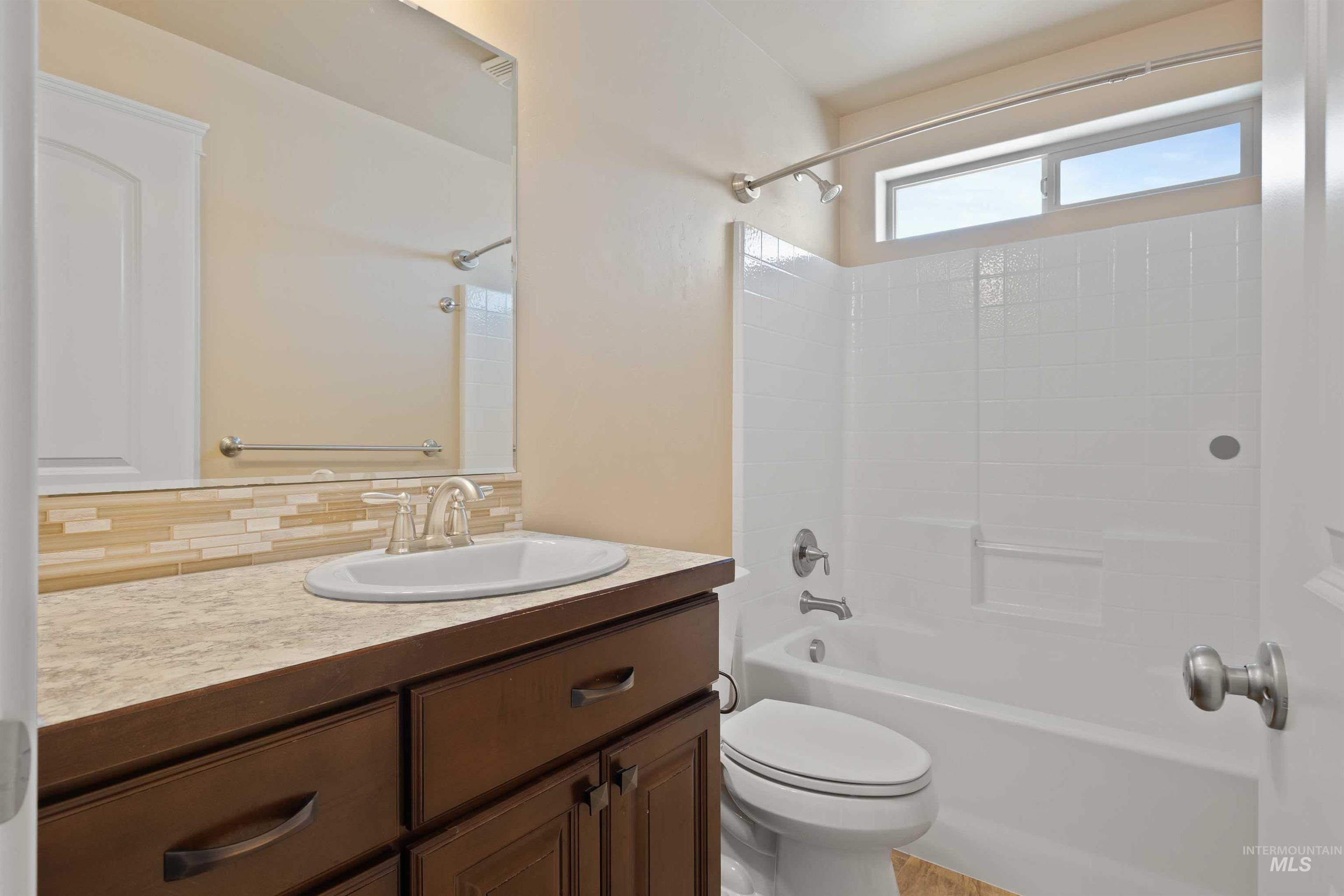 2448 Village Street Property Photo 23