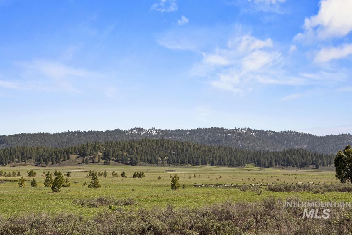 L18 B2 Wilderness Lake Road Property Photo 3
