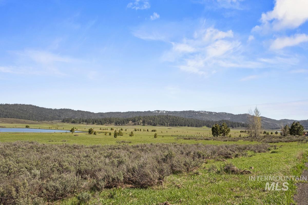 L18 B2 Wilderness Lake Road Property Photo 4