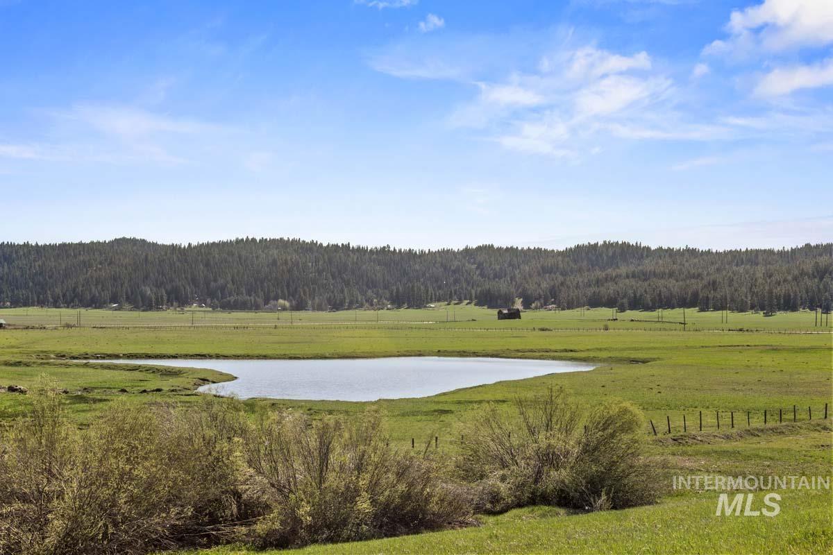 L18 B2 Wilderness Lake Road Property Photo 12