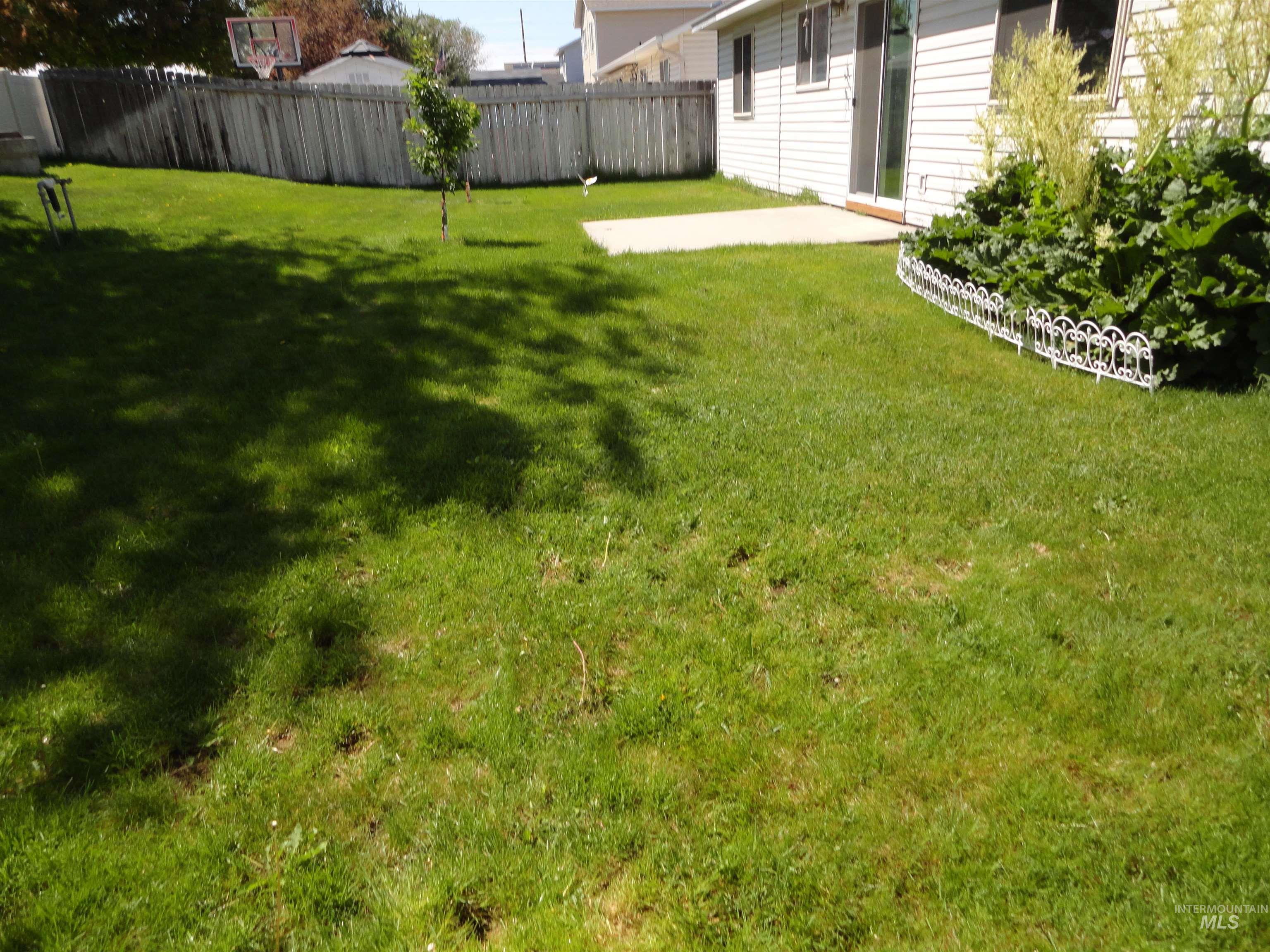 909 W Oakmont Av Property Photo 4