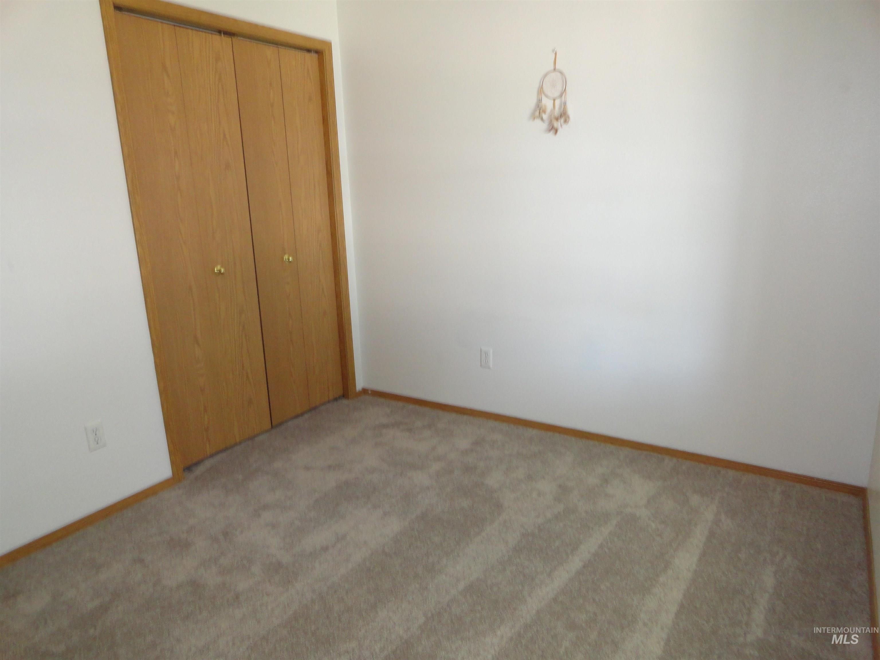 909 W Oakmont Av Property Photo 9