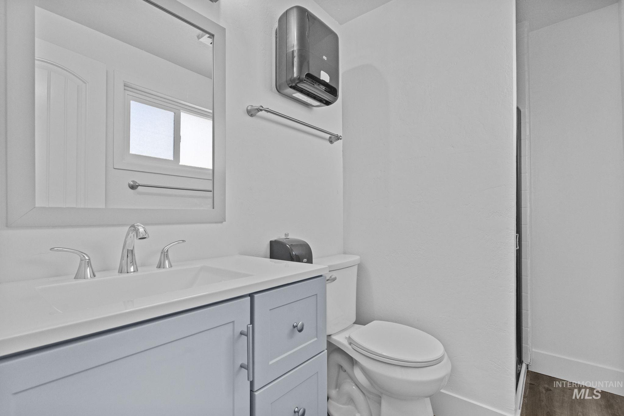 4660 Hawthorne Rd Property Photo 24