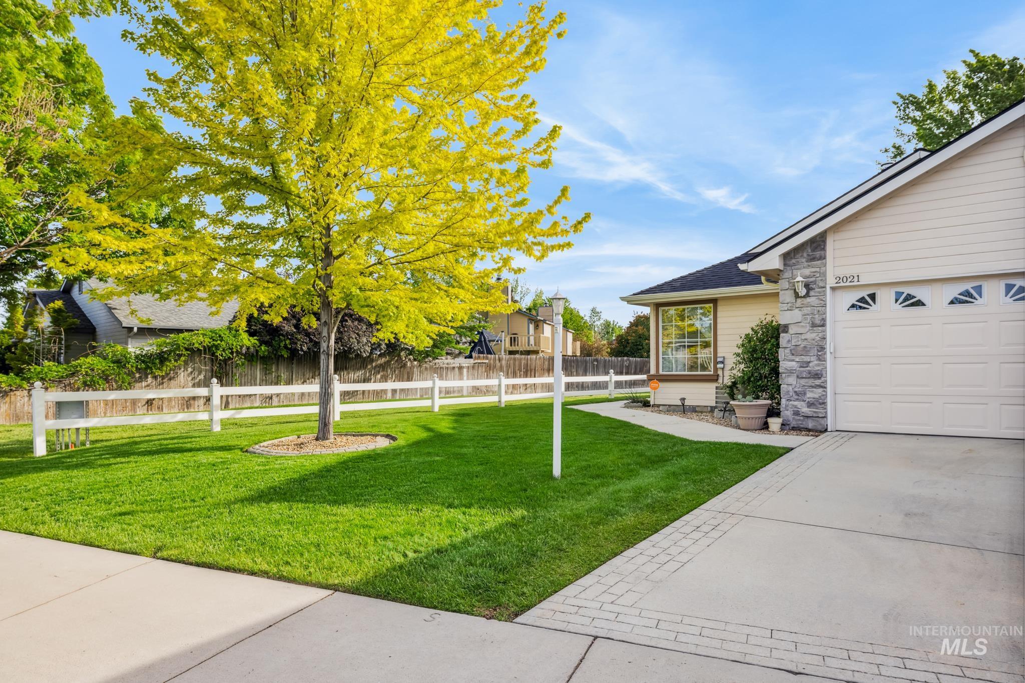 2021 Interlachen Property Photo 1