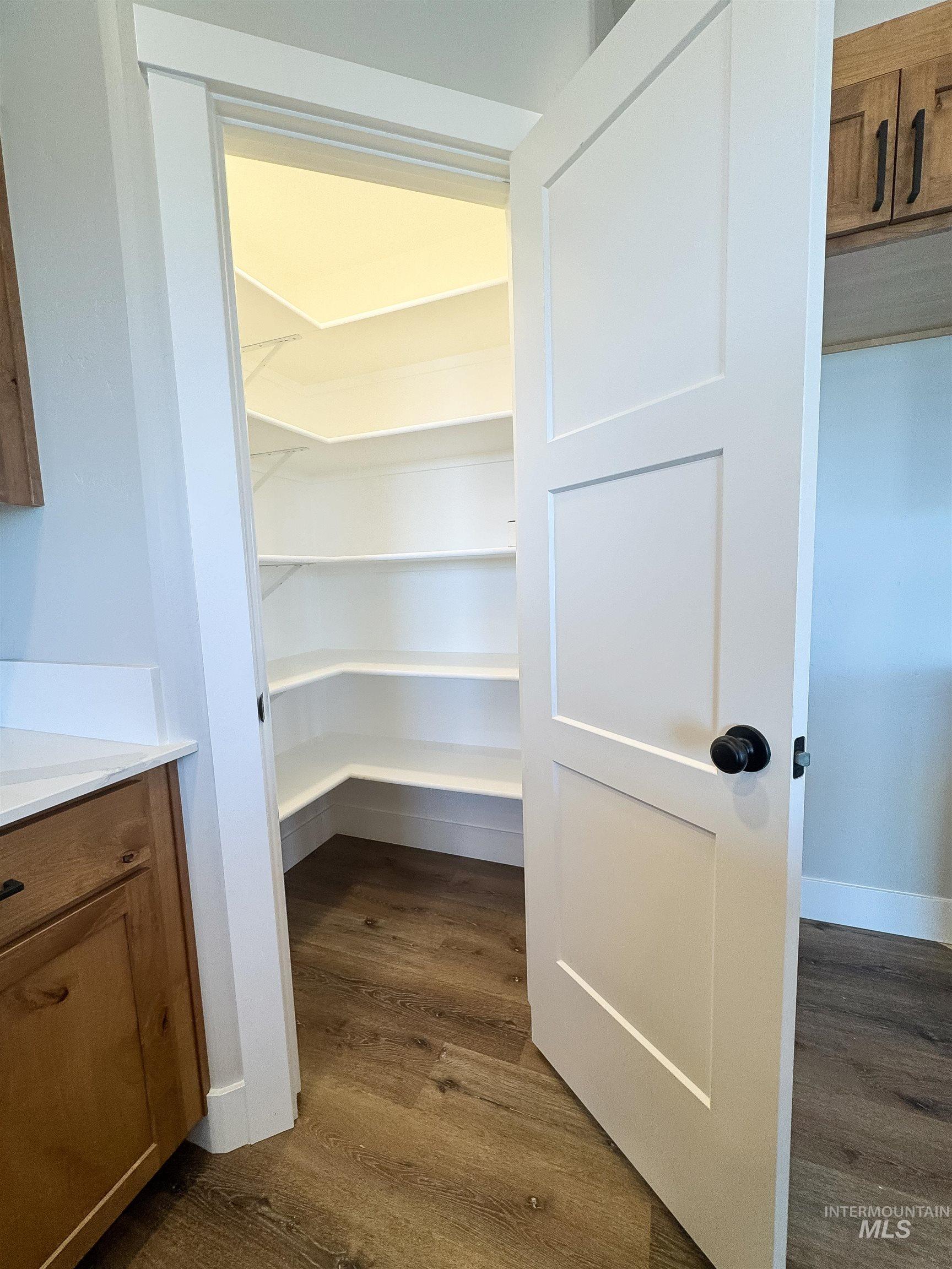 755 Pinehurst St. Property Photo 19