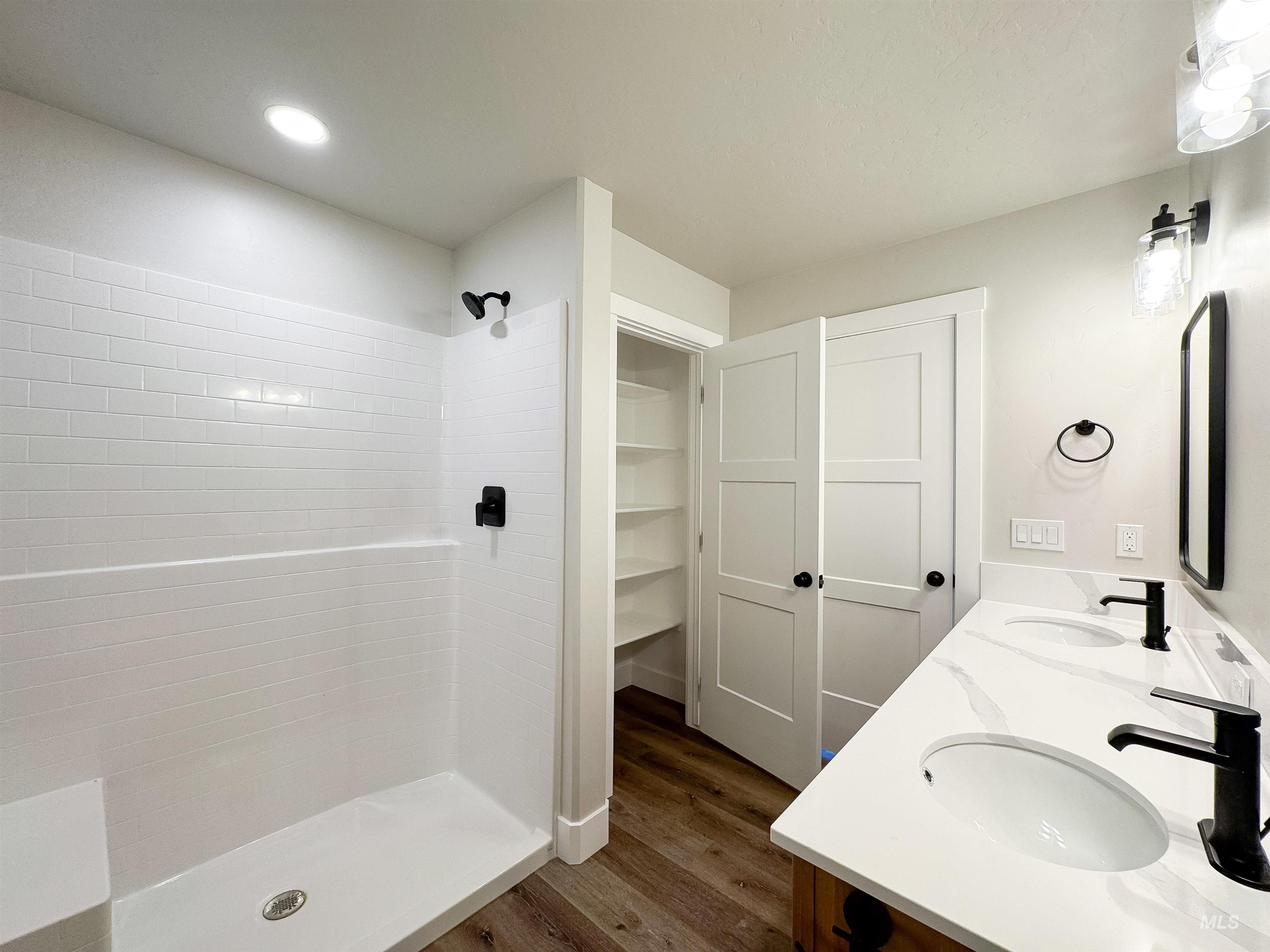 755 Pinehurst St. Property Photo 28