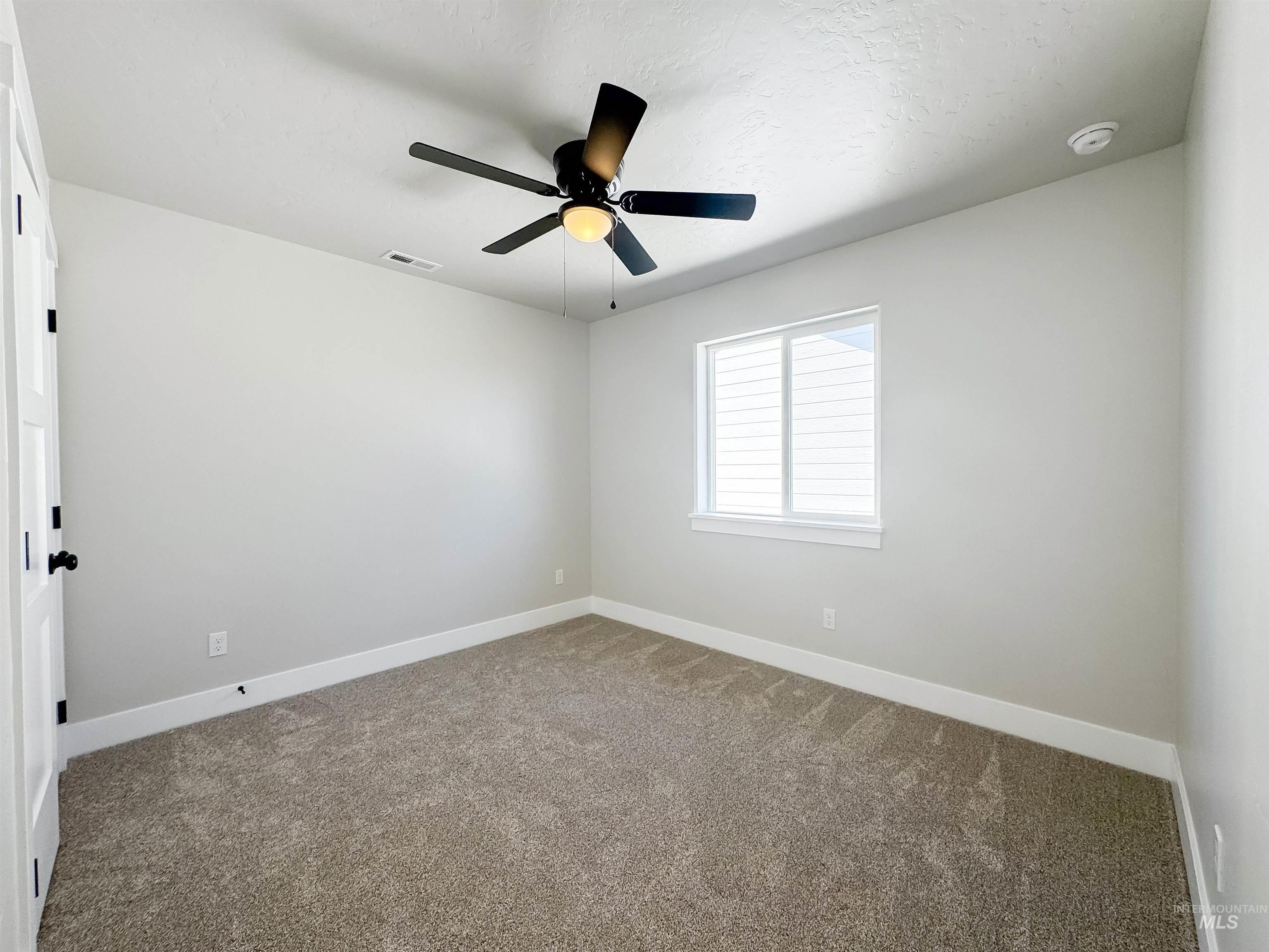 755 Pinehurst St. Property Photo 32