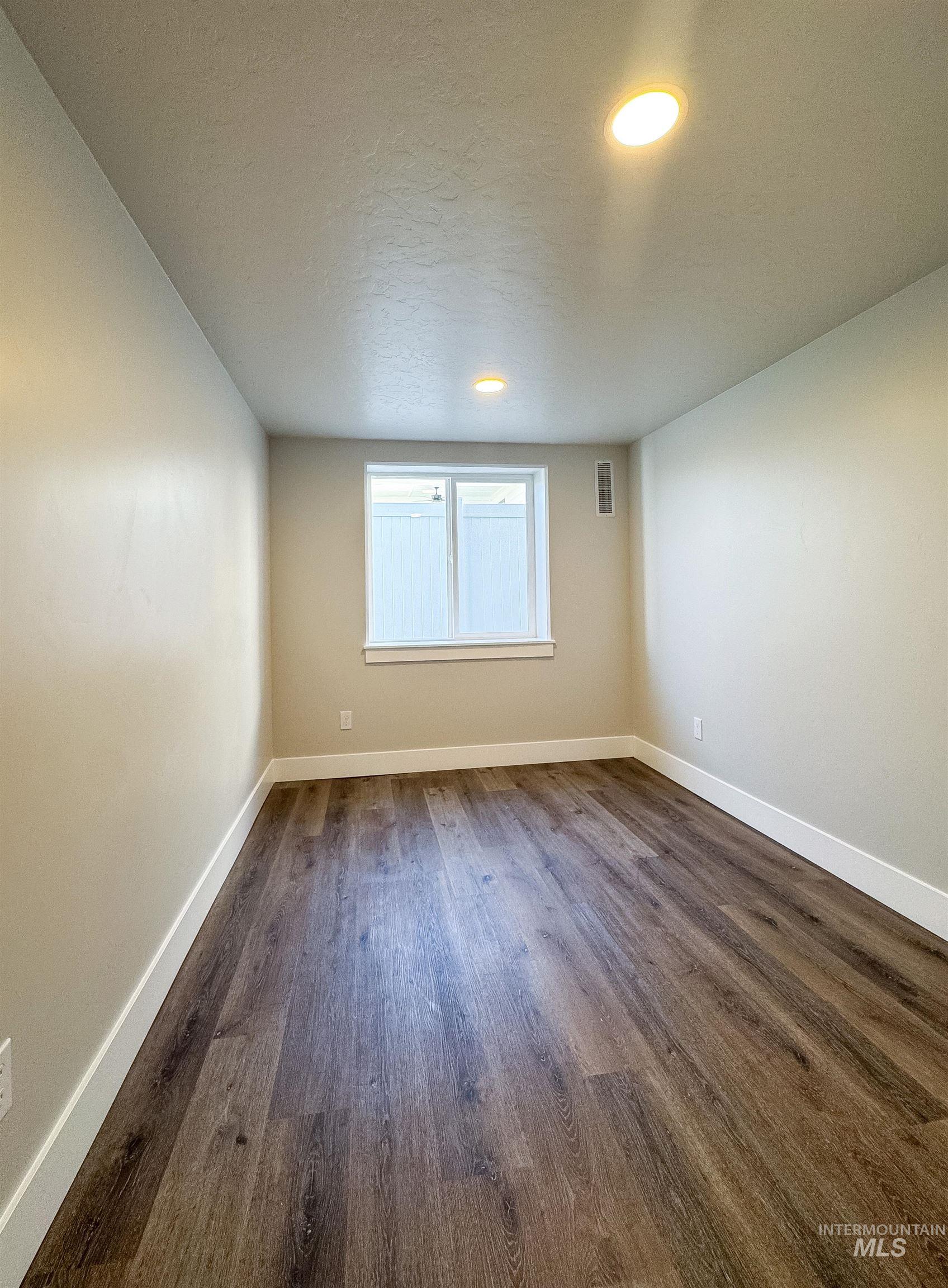 755 Pinehurst St. Property Photo 45