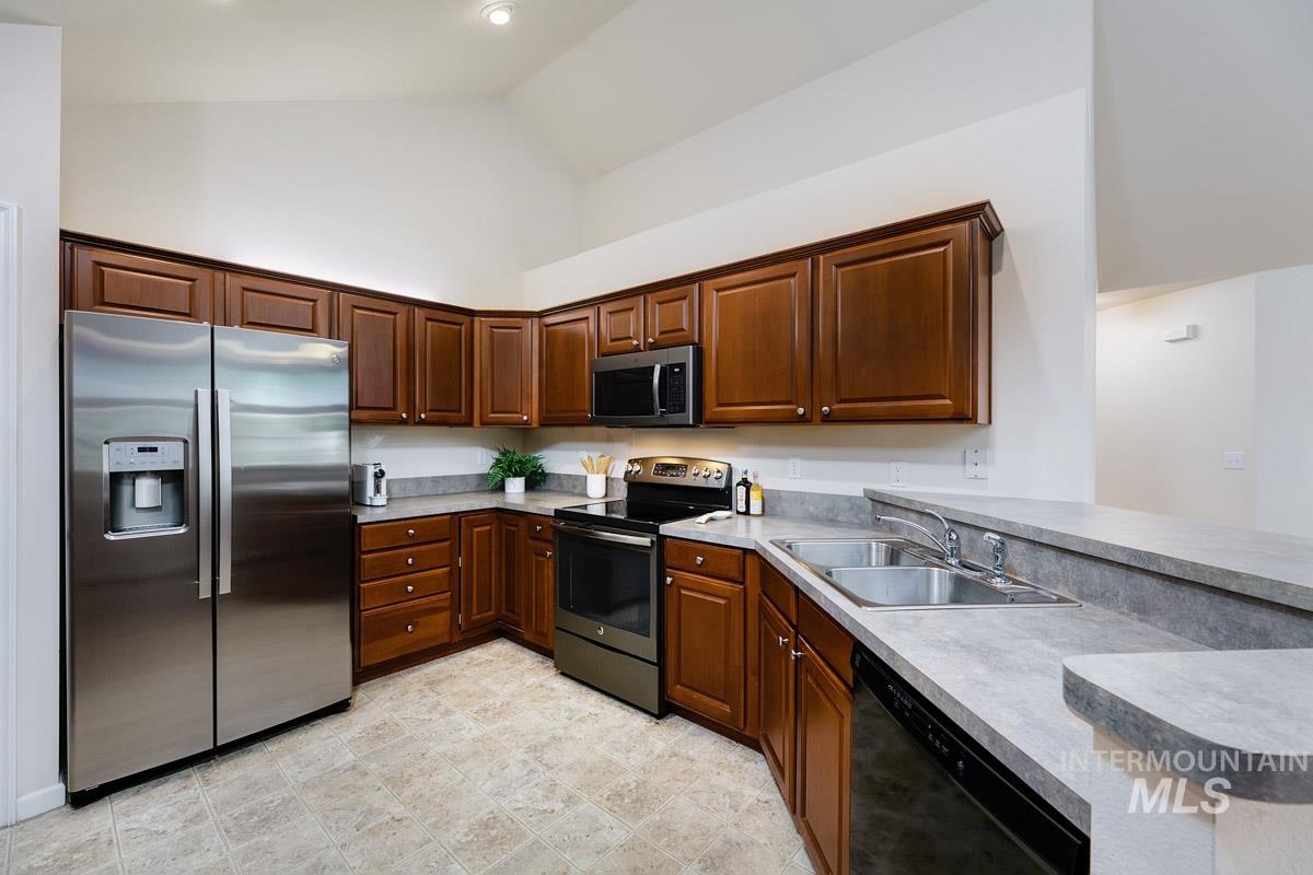 1520 N Mckinney Ln Property Photo 15