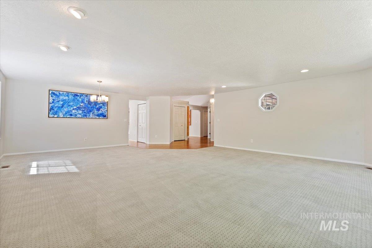 1825 E Seaside Ct. Property Photo 10