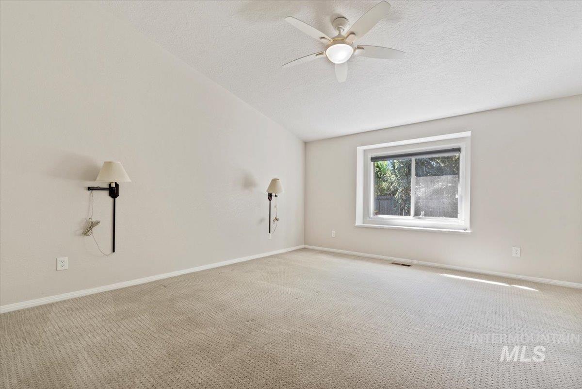 1825 E Seaside Ct. Property Photo 23