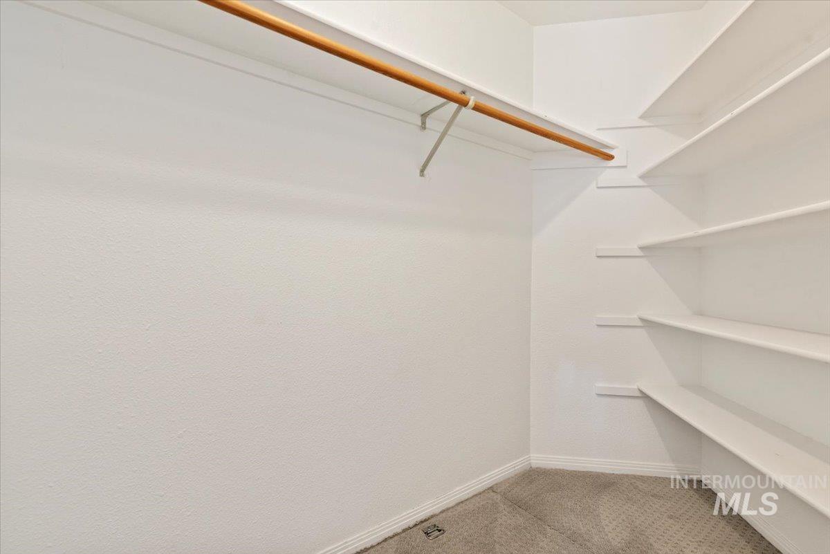 1825 E Seaside Ct. Property Photo 28