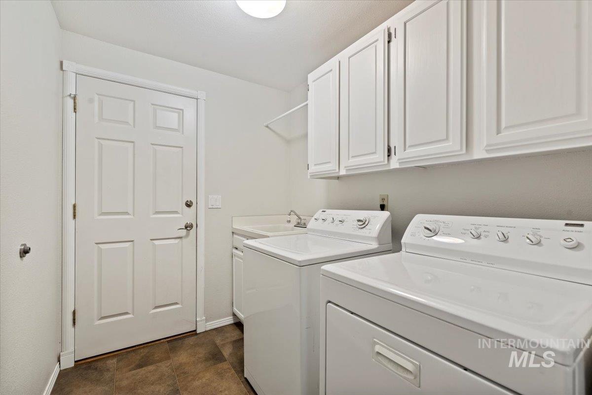 1825 E Seaside Ct. Property Photo 34