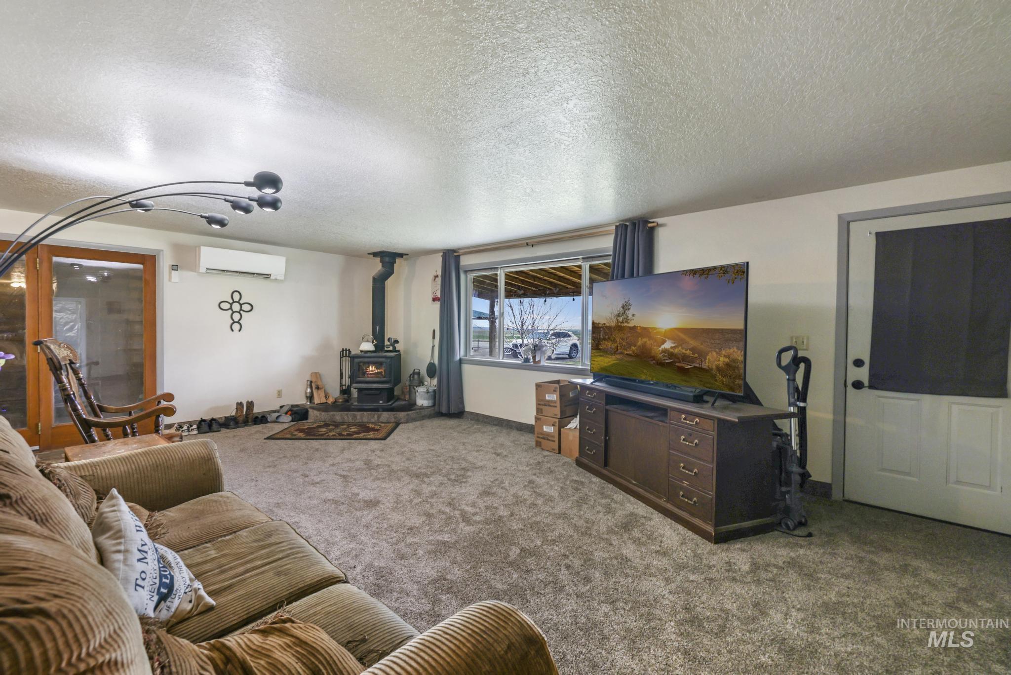 2721 Highway 93 Property Photo 3
