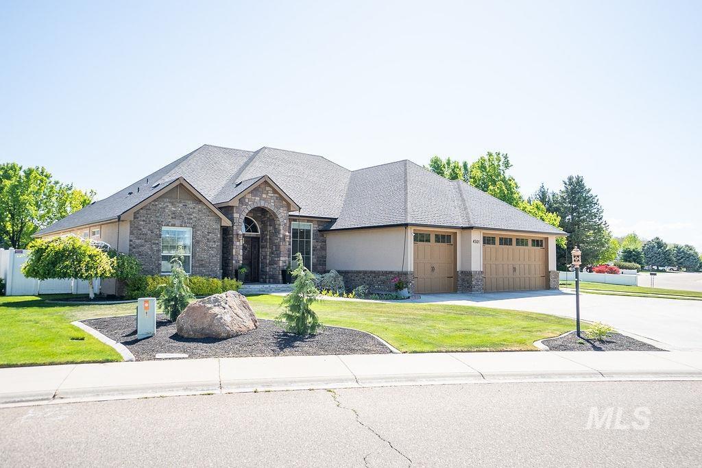 4501 E Thomas Mill Dr Property Photo 1